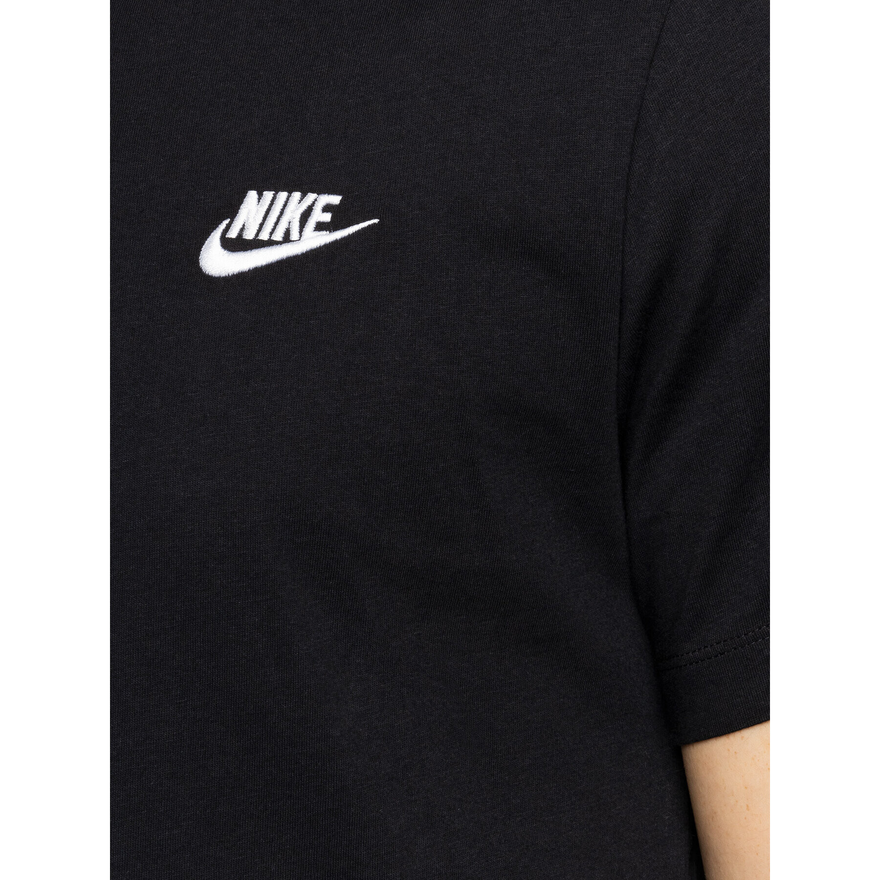 Nike Majica Sportswear Club AR4997 Črna Standard Fit - Pepit.si