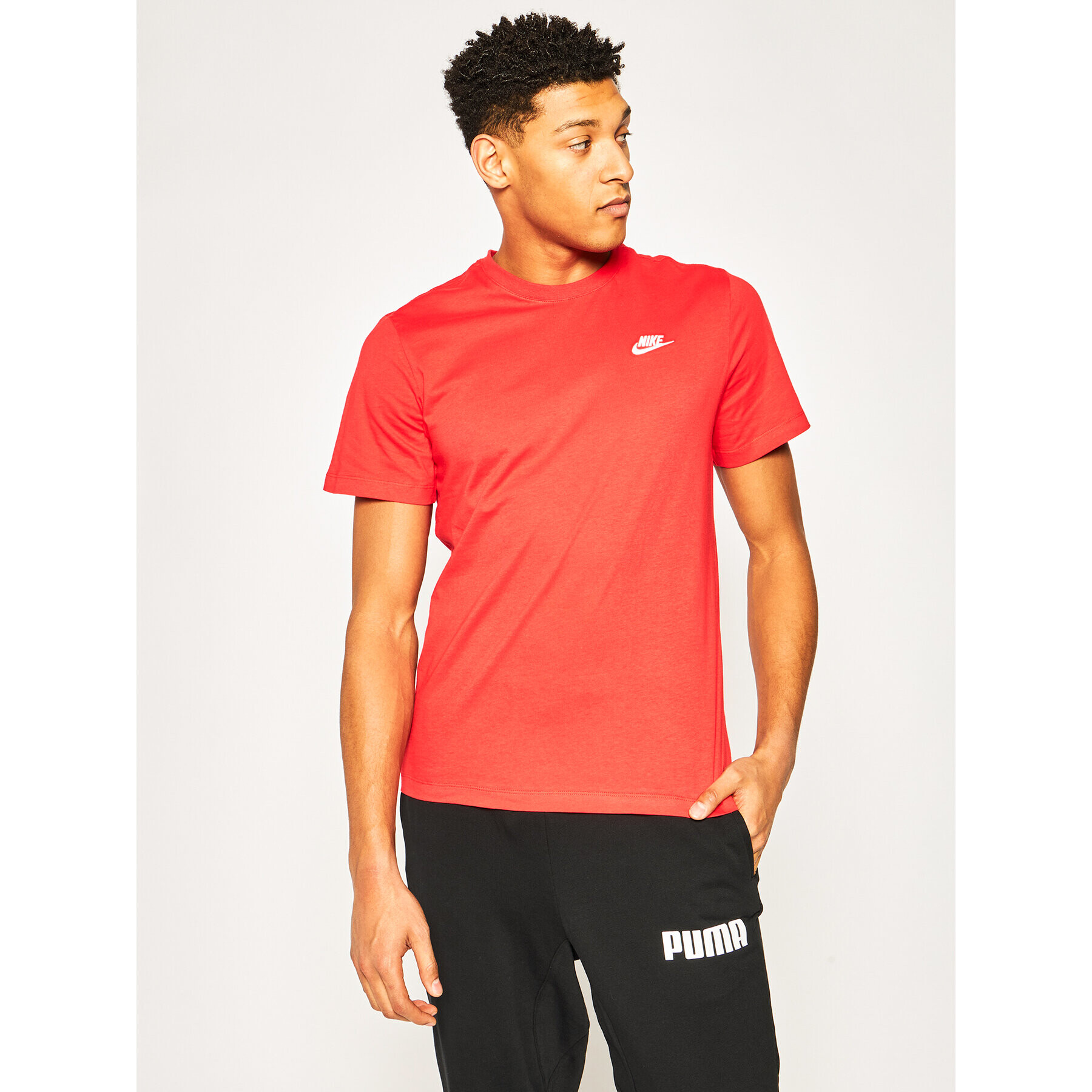 Nike Majica Sportswear Club AR4997 Rdeča Regular Fit - Pepit.si