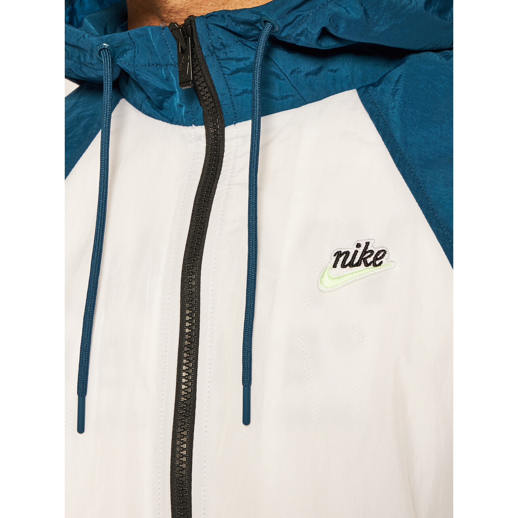 Nike Prehodna jakna Heritage Windrunner CJ4358 Pisana Loose Fit - Pepit.si