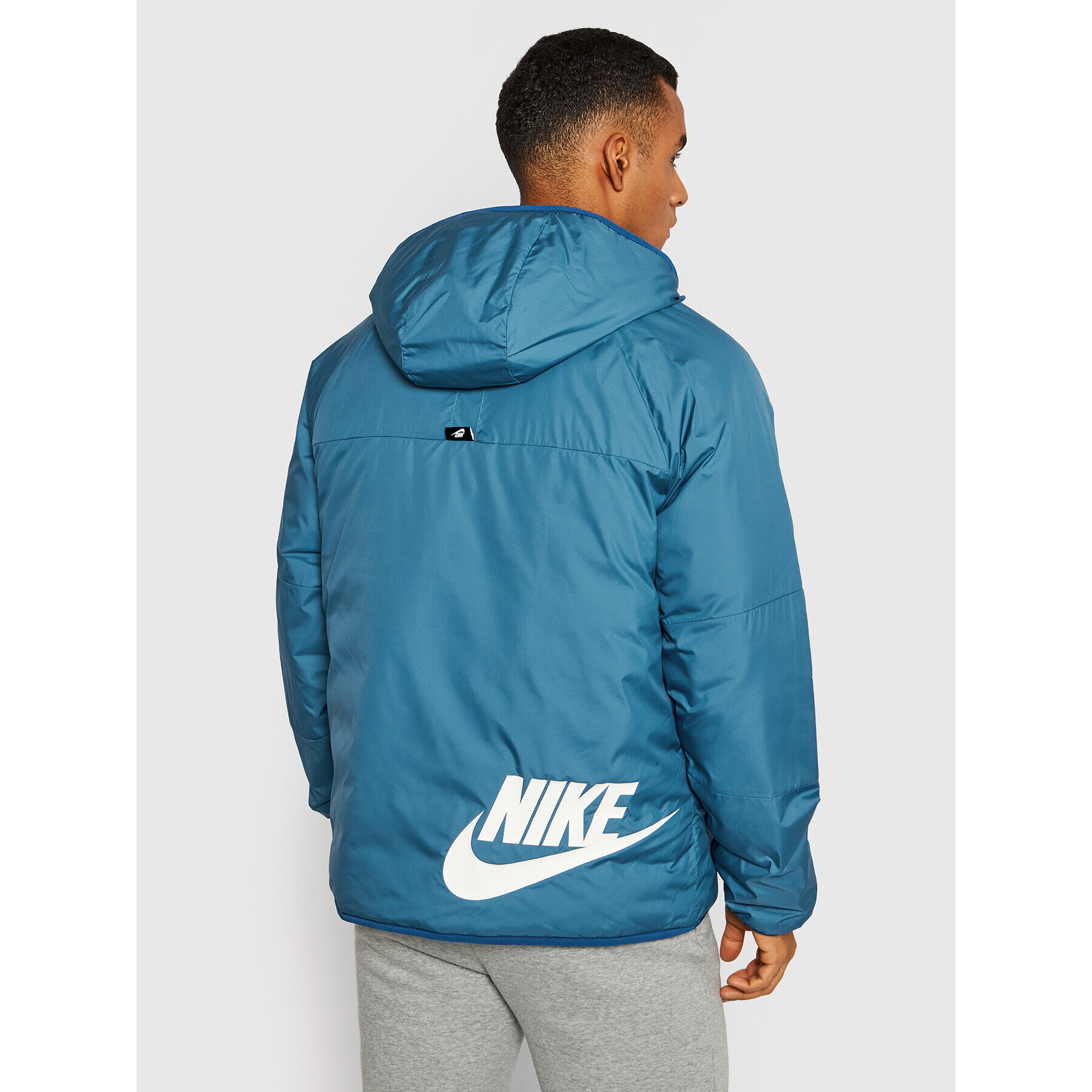 Nike Prehodna jakna Sportswear Therma-Fit Legace DH2783 Modra Regular Fit - Pepit.si