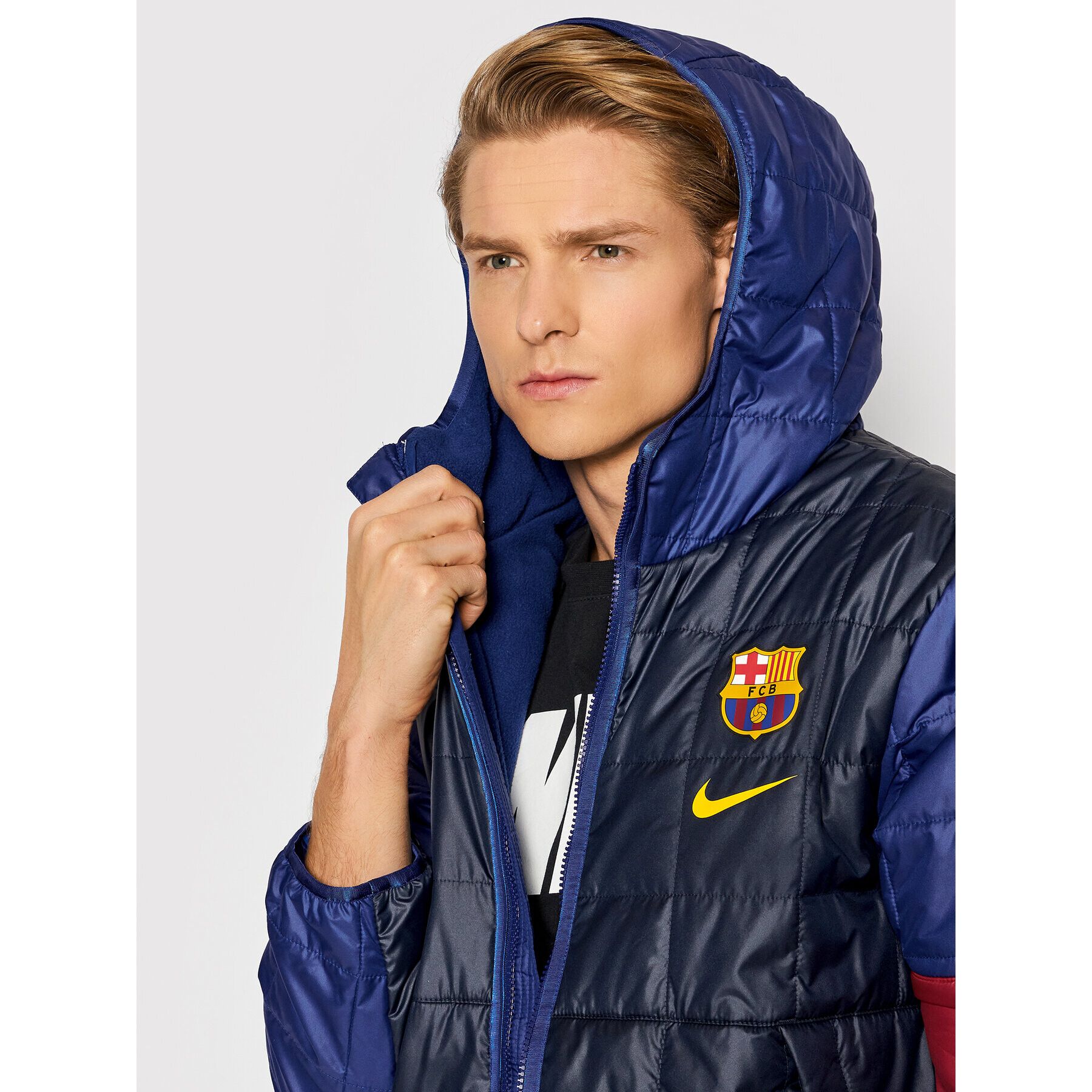 Nike Puhovka FC Barcelona DM0607 Mornarsko modra Regular Fit - Pepit.si