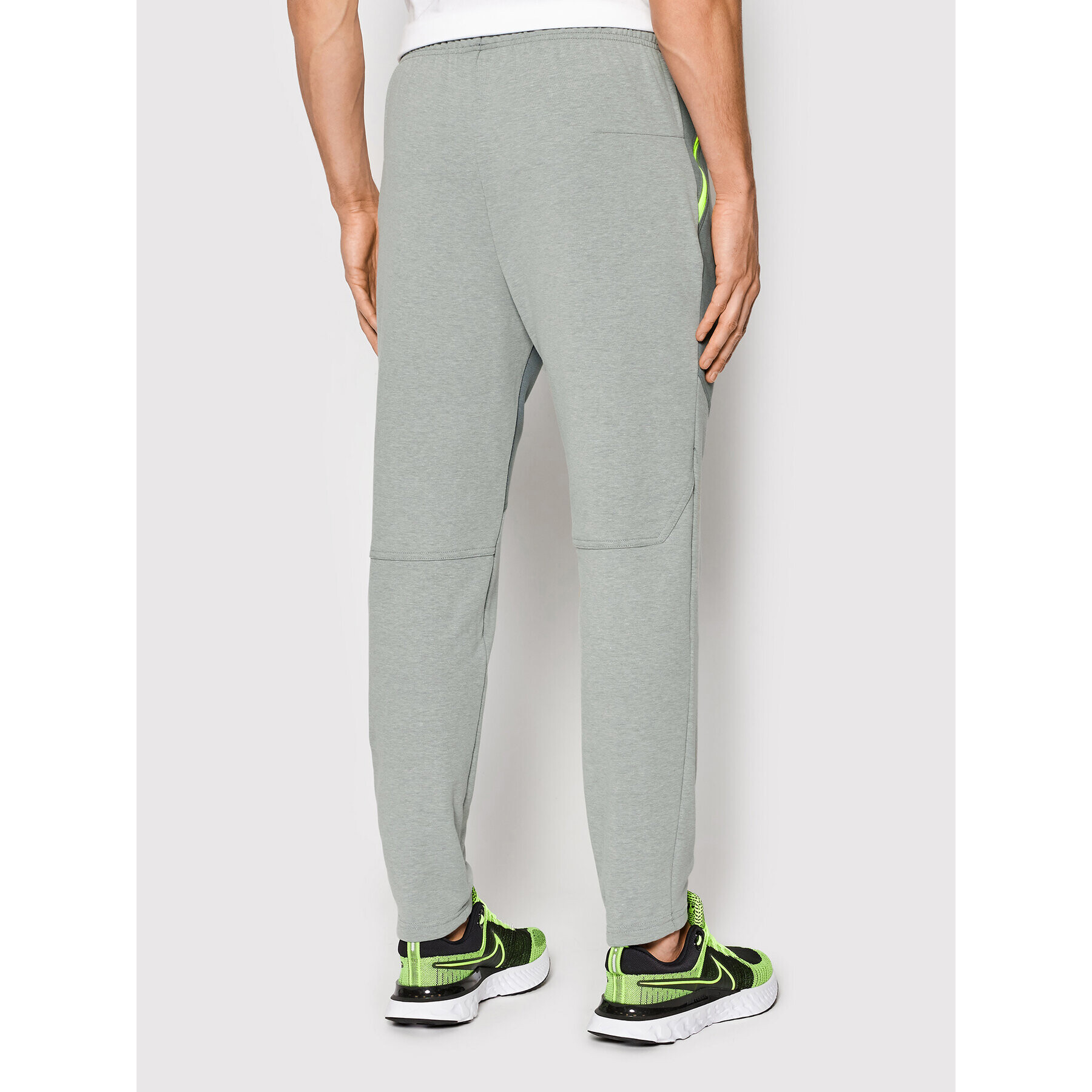 Nike Spodnji del trenirke Therma-Fit DD2108 Siva Regular Fit - Pepit.si