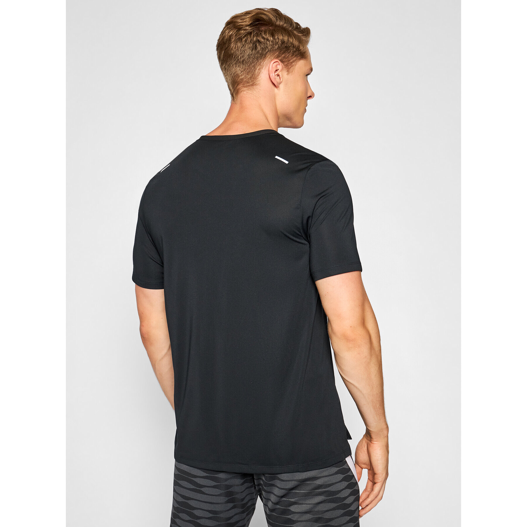 Nike Športna majica Dri-Fit Rise CZ9184 Črna Standard Fit - Pepit.si