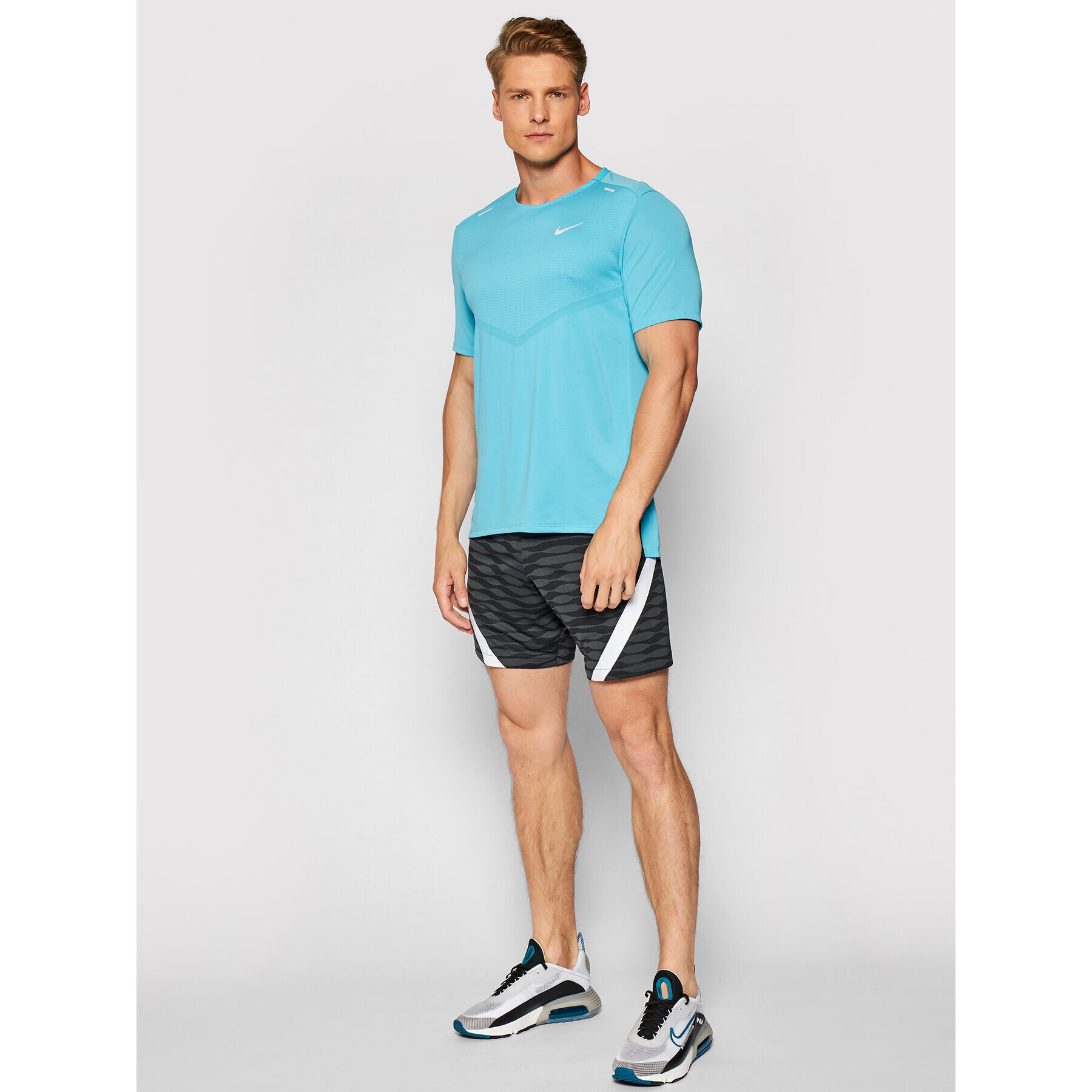 Nike Športna majica Dri-Fit Rise CZ9184 Modra Standard Fit - Pepit.si