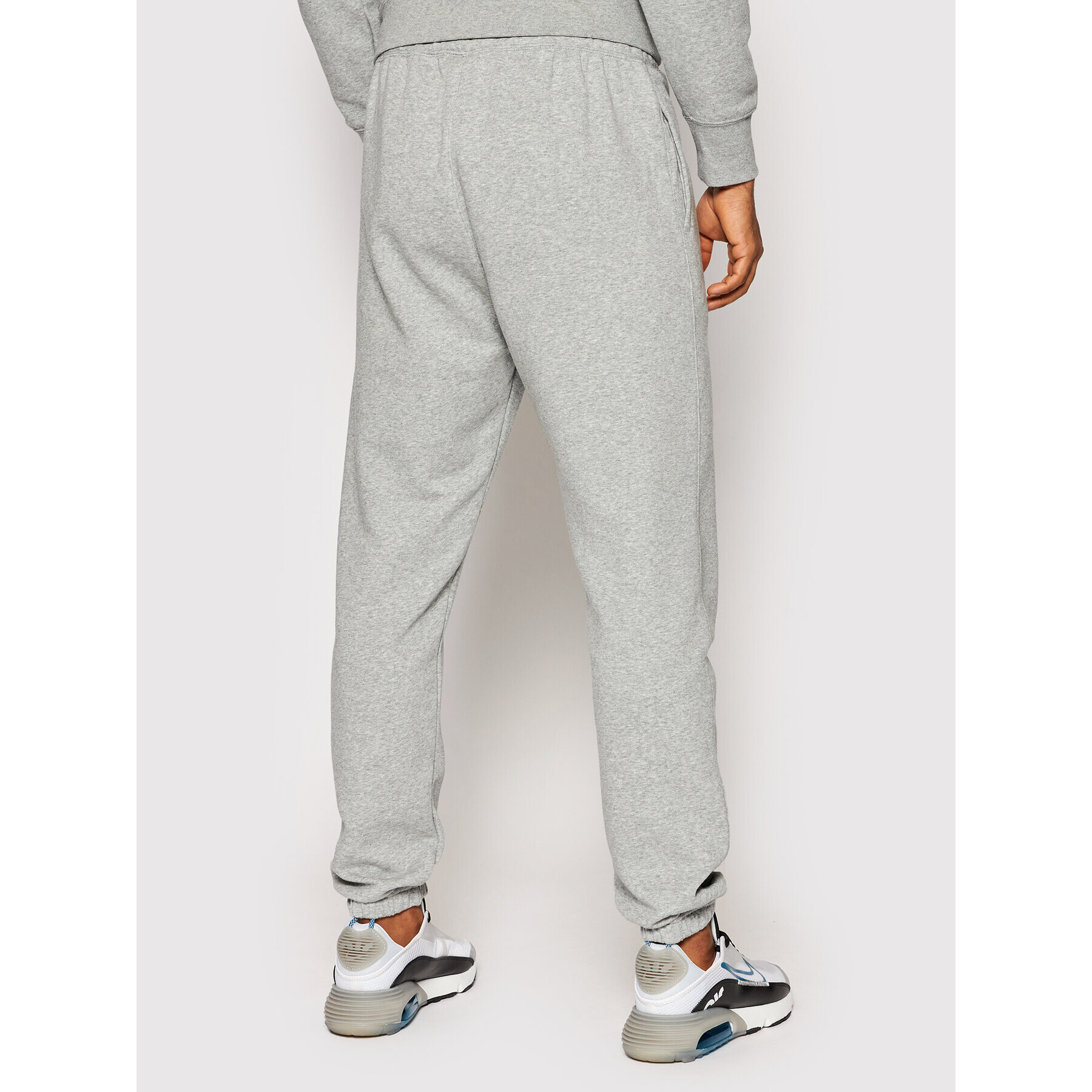 Nike Trenirka Sportswear Graphic DD5242 Siva Regular Fit - Pepit.si