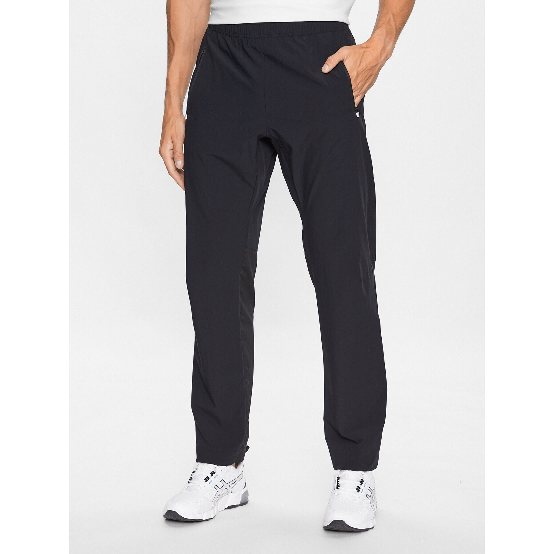 On Spodnji del trenirke Track Pants M 16600335 Črna Athletic Fit - Pepit.si