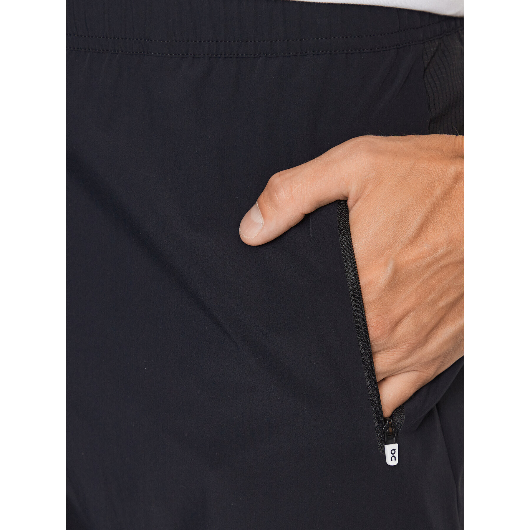 On Spodnji del trenirke Track Pants M 16600335 Črna Athletic Fit - Pepit.si