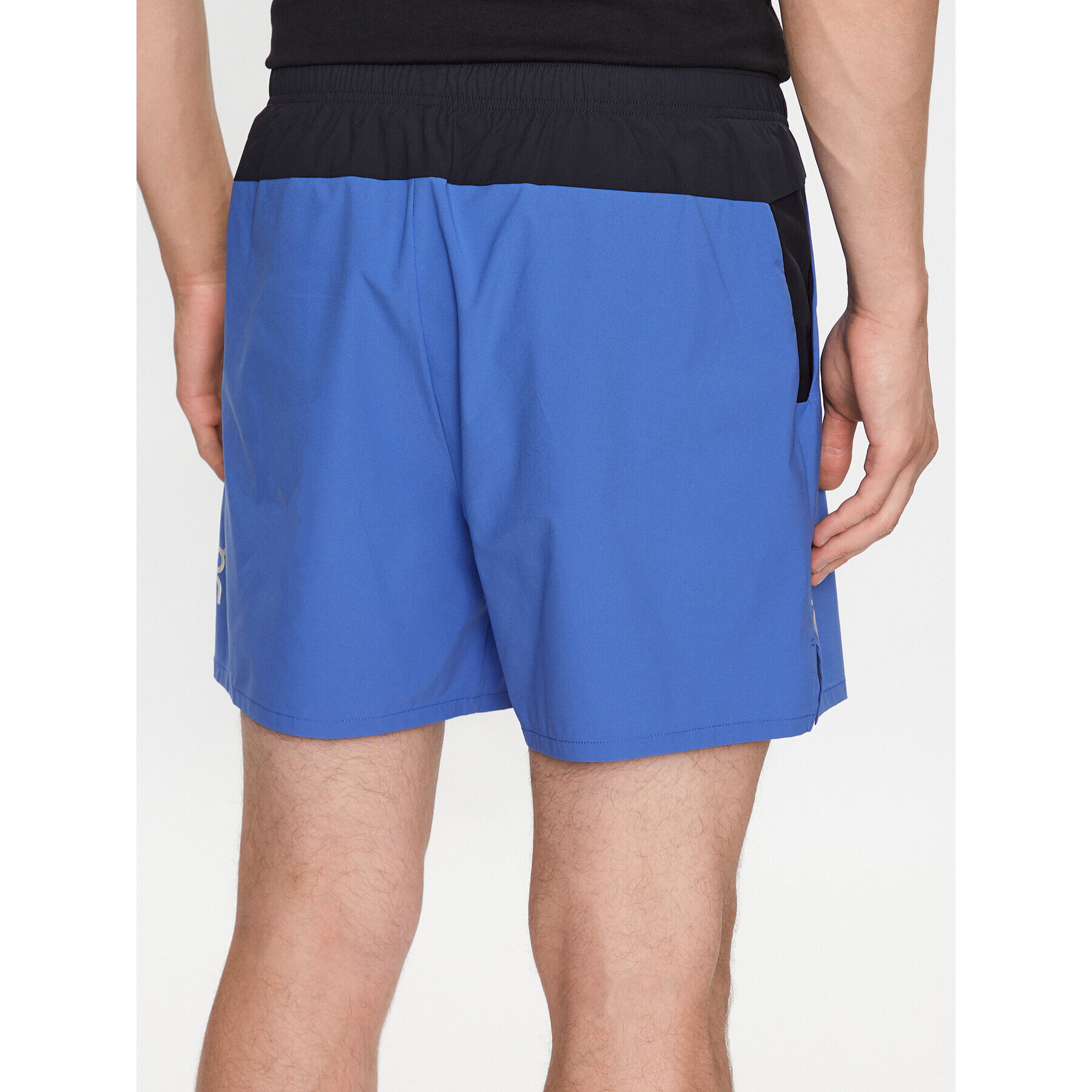 On Športne kratke hlače Essential Shorts M 1MD10120959 Modra Regular Fit - Pepit.si