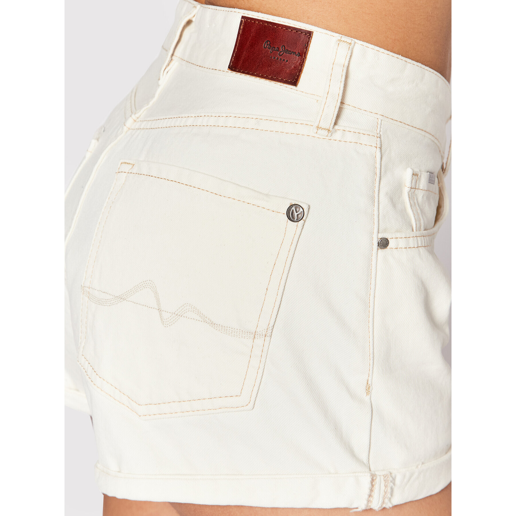 Pepe Jeans Jeans kratke hlače Suzie PL801003 Bež Regular Fit - Pepit.si