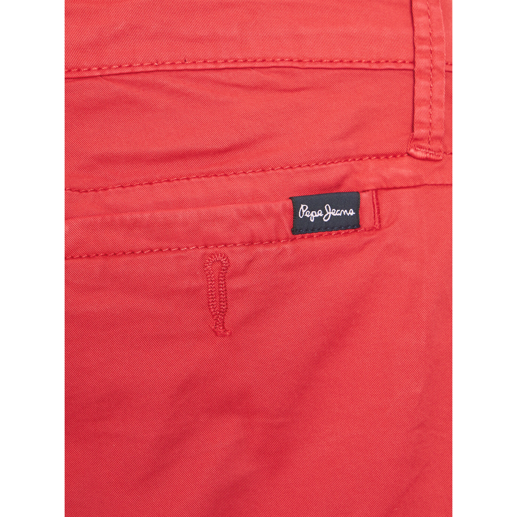 Pepe Jeans Kratke hlače iz tkanine Blueburn Short PB800726C75 Rdeča Regular Fit - Pepit.si