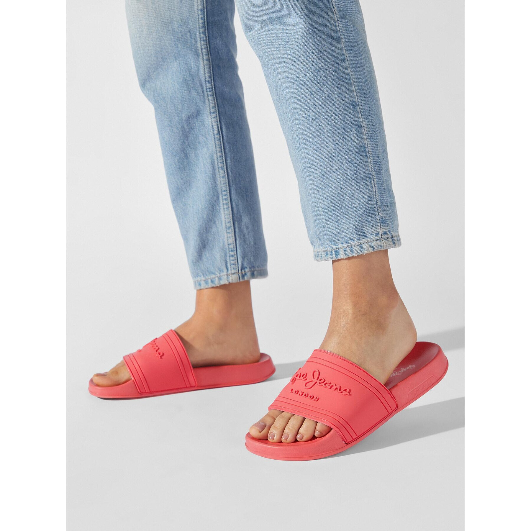 Pepe Jeans Natikači Slider Logo W PLS70125 Koral - Pepit.si