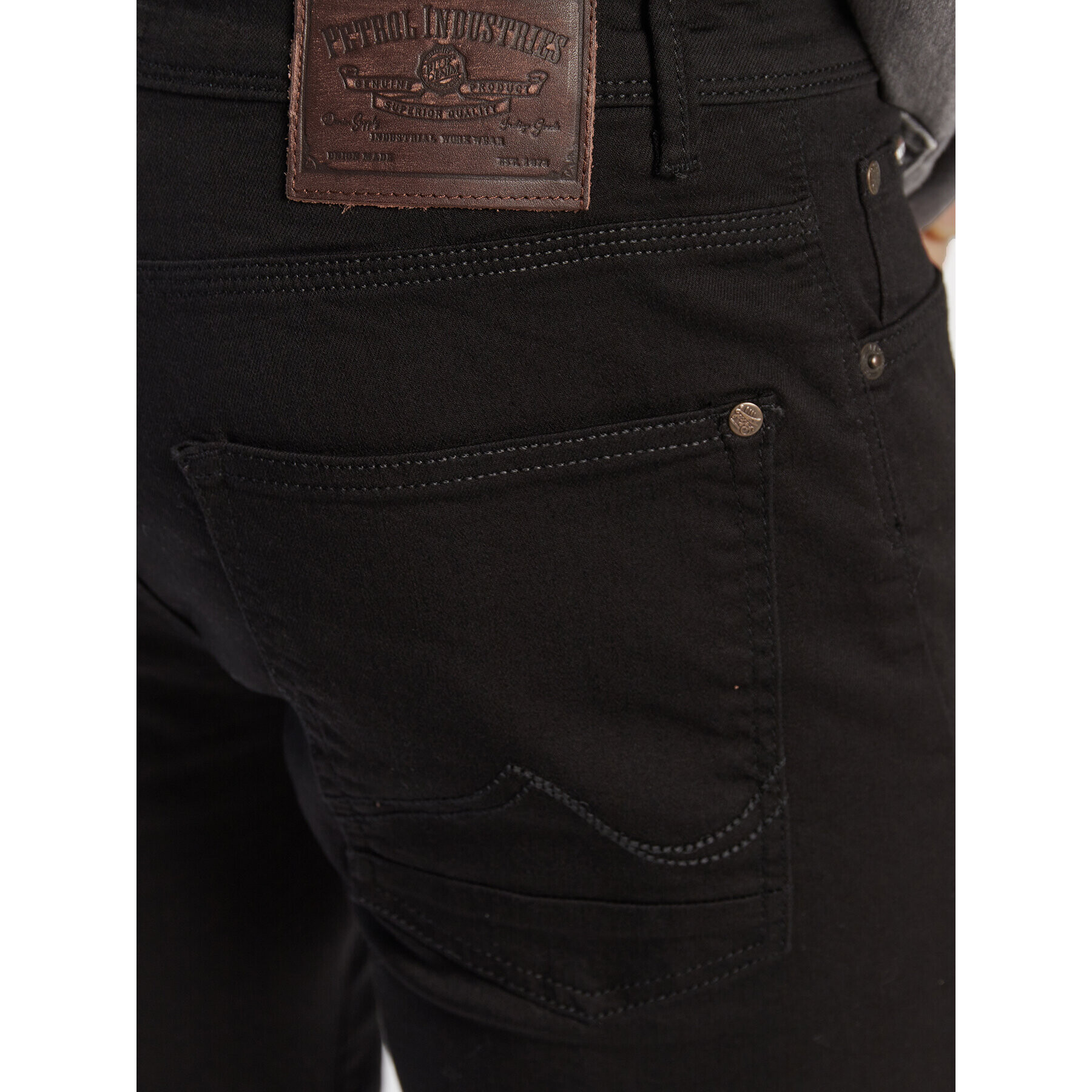 Petrol Industries Jeans hlače Seaham-Classic 0022 Črna Slim Fit - Pepit.si