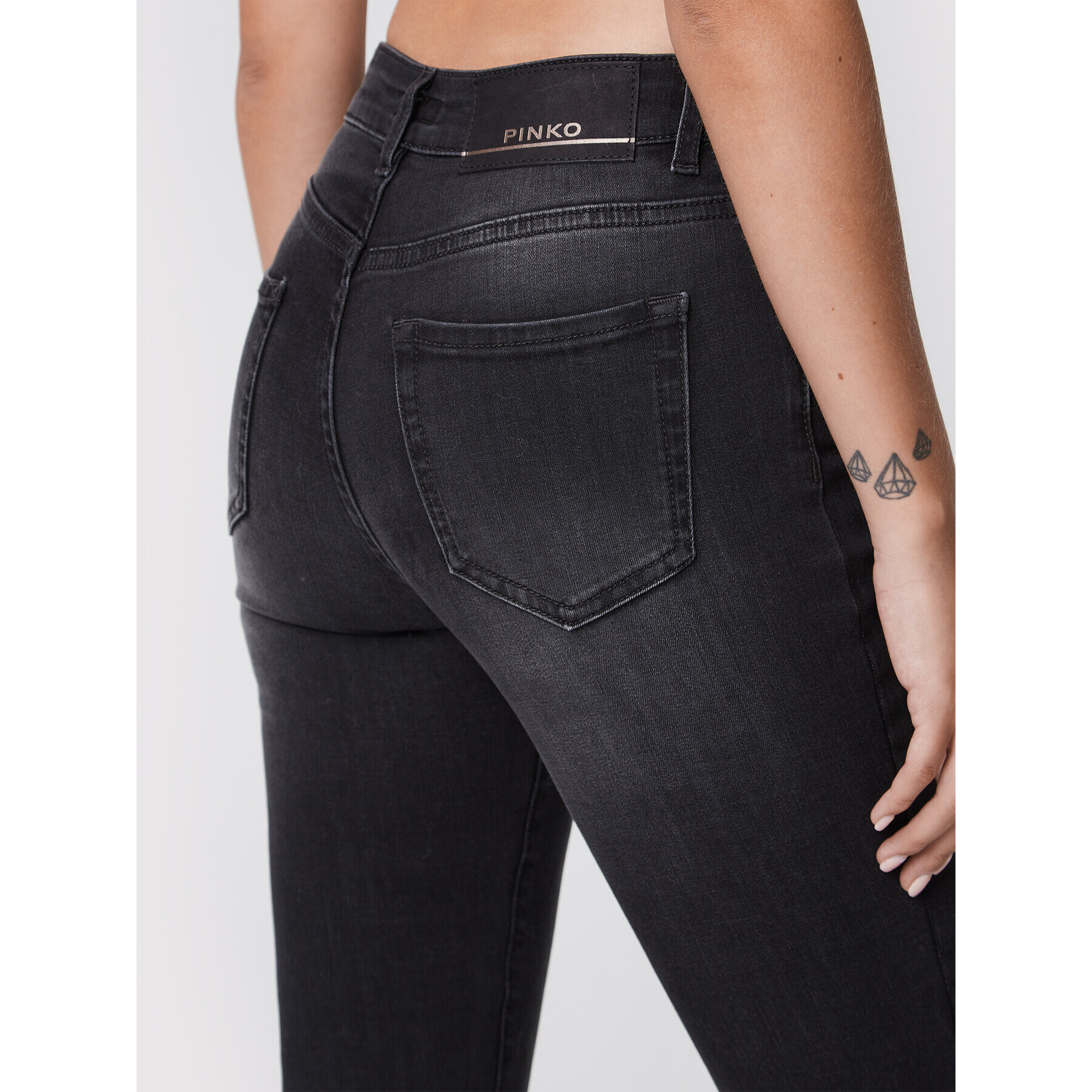 Pinko Jeans hlače Sabrina 1J10YQ Y78P Črna Skinny Fit - Pepit.si