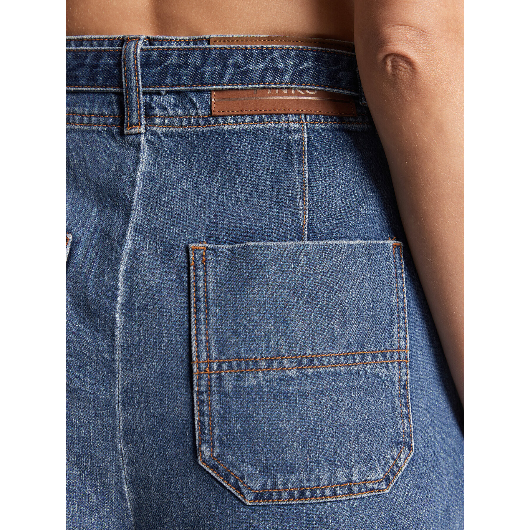 Pinko Jeans kratke hlače Bubolare 1J112S Y1E6 Modra Relaxed Fit - Pepit.si