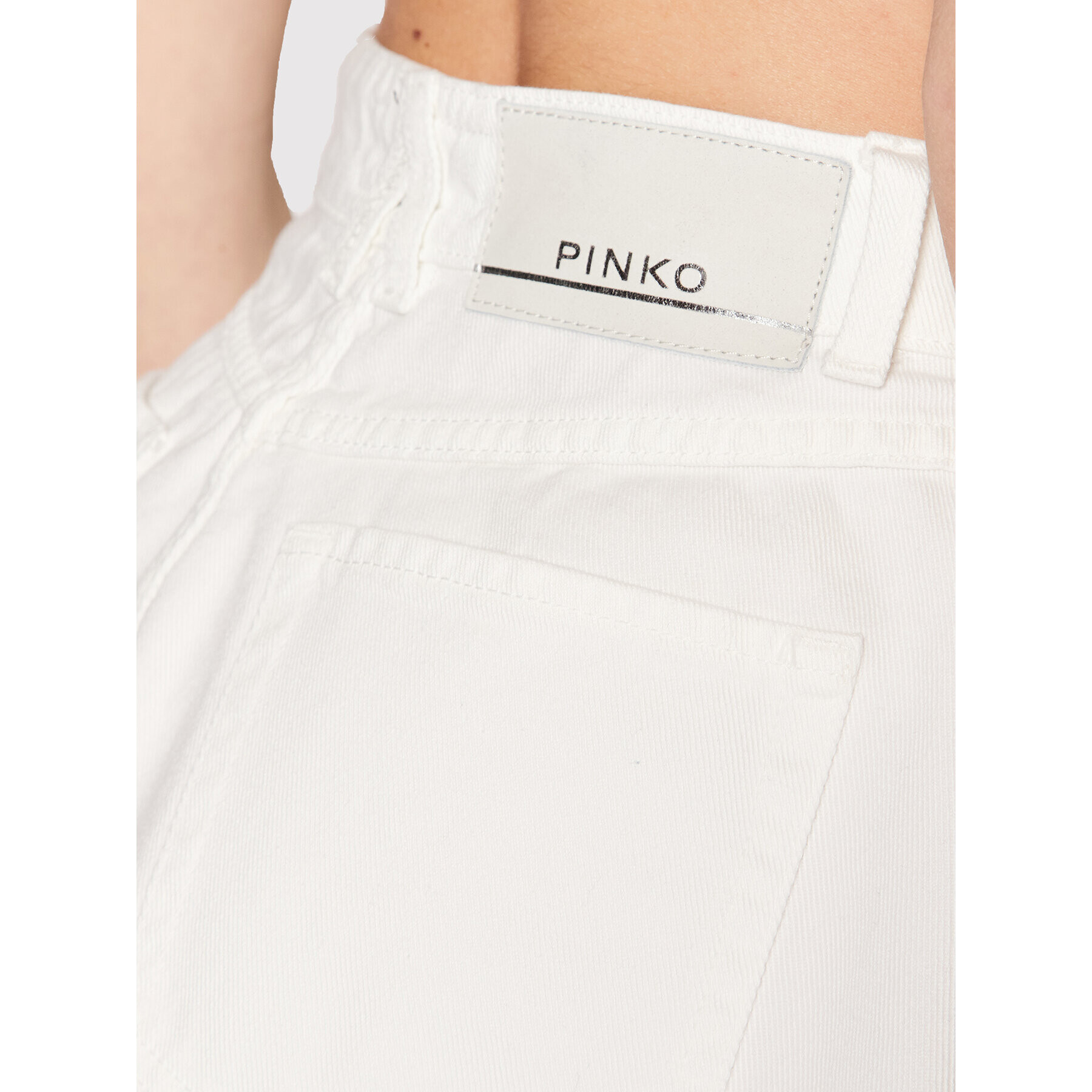 Pinko Jeans kratke hlače Calma 1J10UX Y84G Bela Regular Fit - Pepit.si