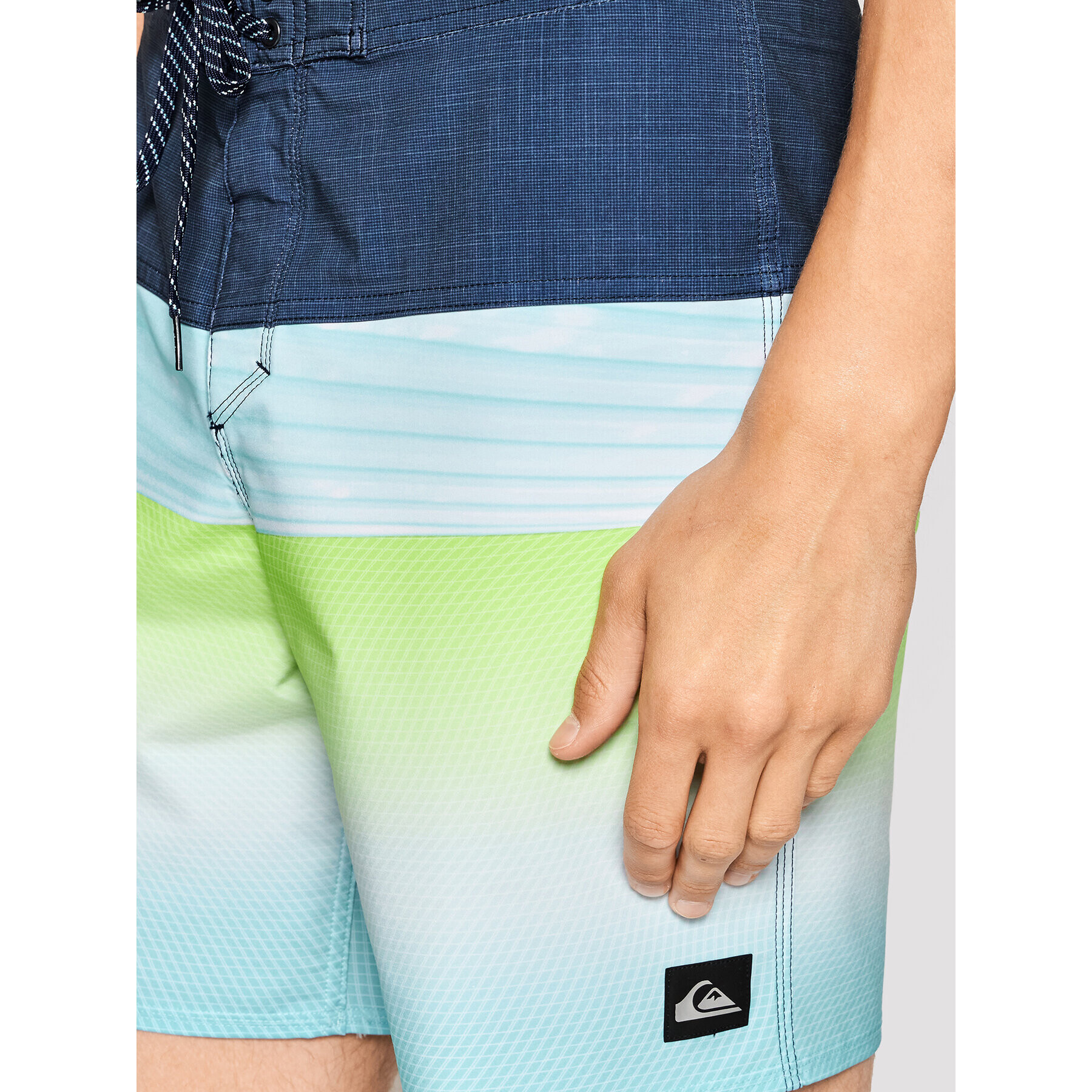 Quiksilver Kopalne hlače Surfsilk Panel 18" EQYBS04658 Pisana Performance Fit - Pepit.si