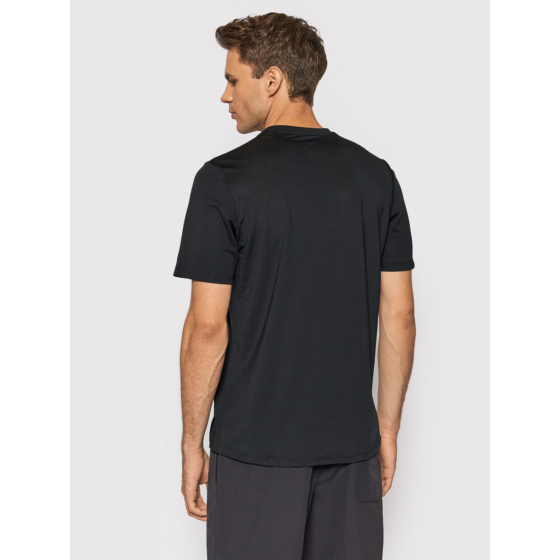 Reebok Športna majica Sweatshift Move GN9099 Črna Slim Fit - Pepit.si