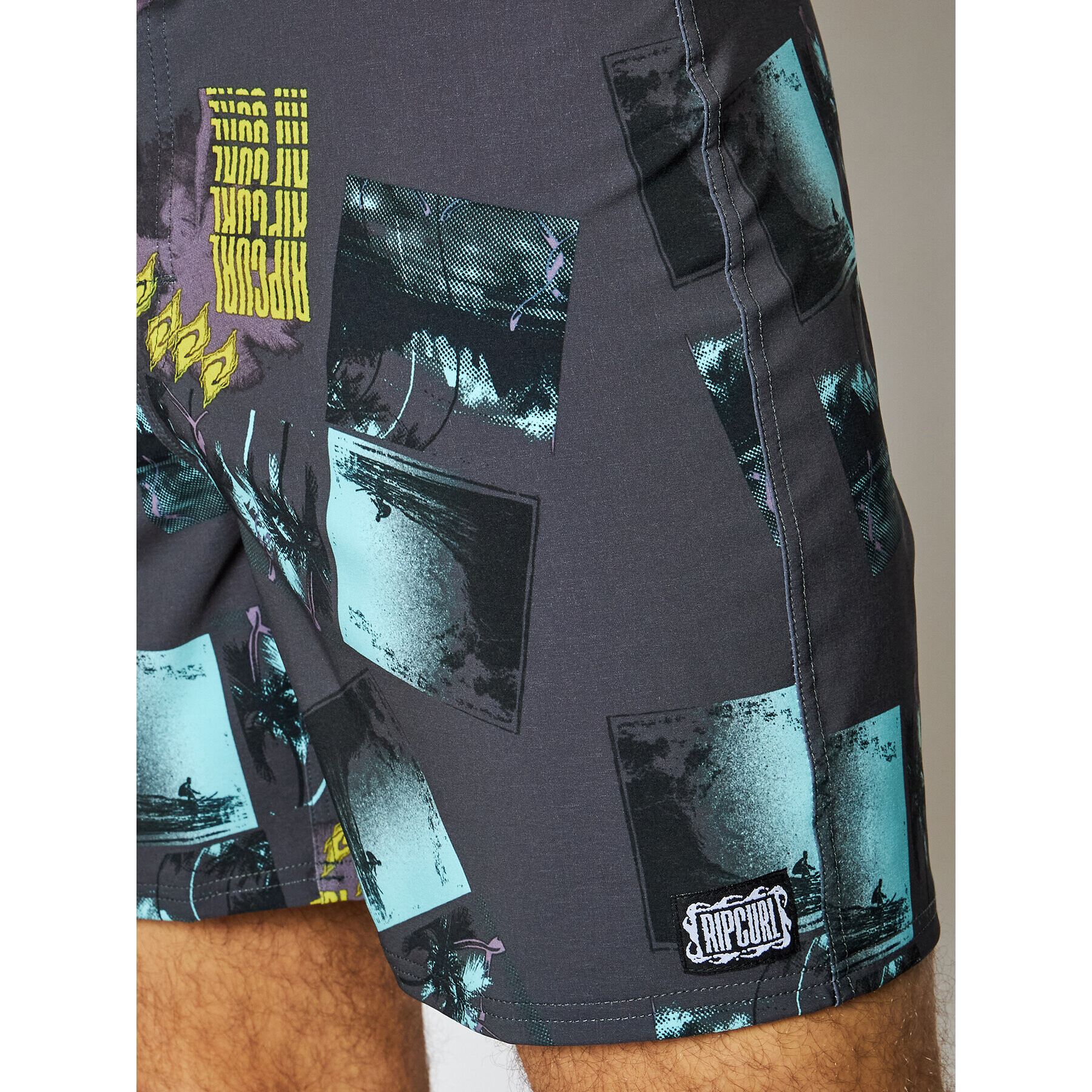 Rip Curl Kopalne hlače Mirage Retro Mindsurf CBONK4 Siva Regular Fit - Pepit.si