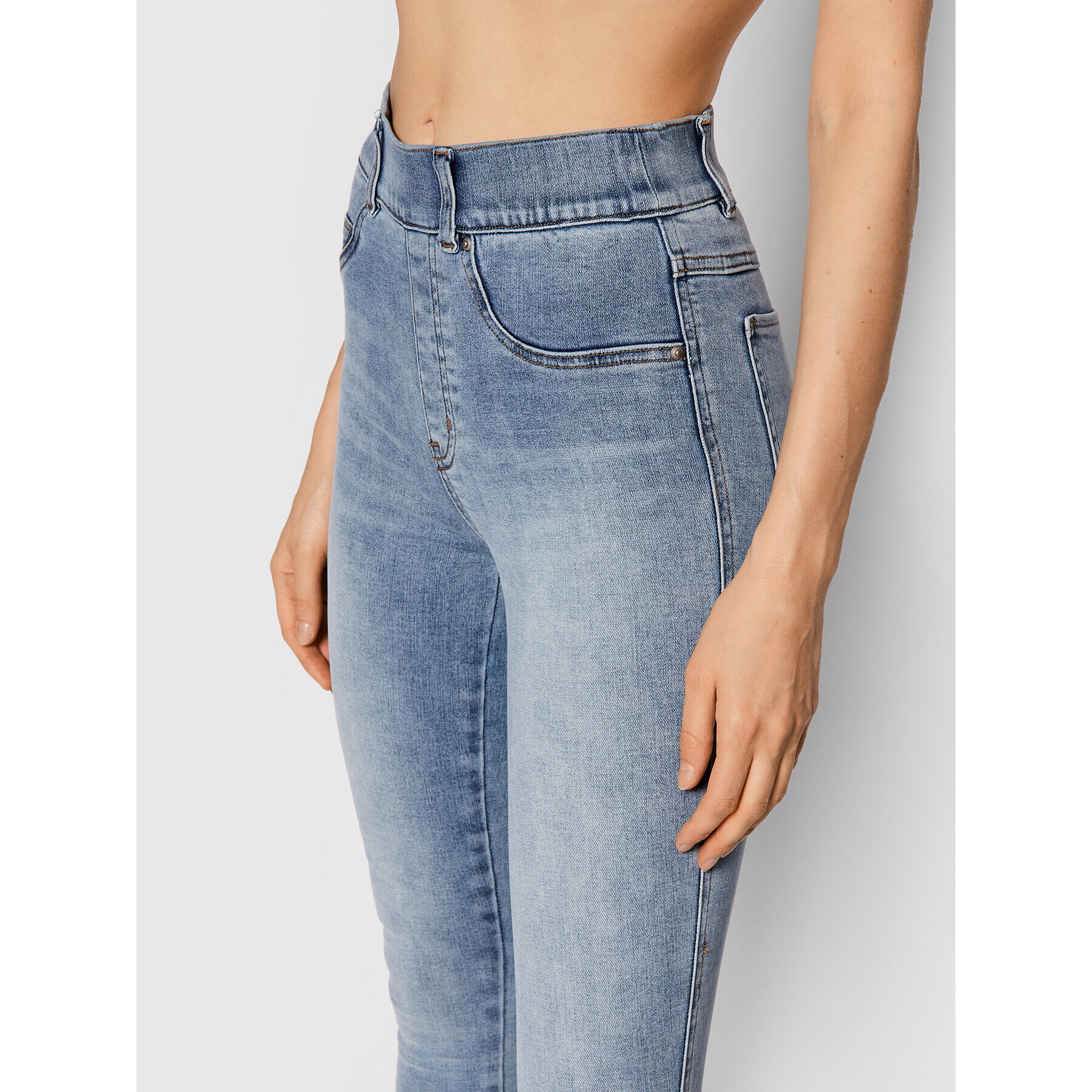 SPANX Jeans pajkice Ankle 20275R Modra Skinny Fit - Pepit.si