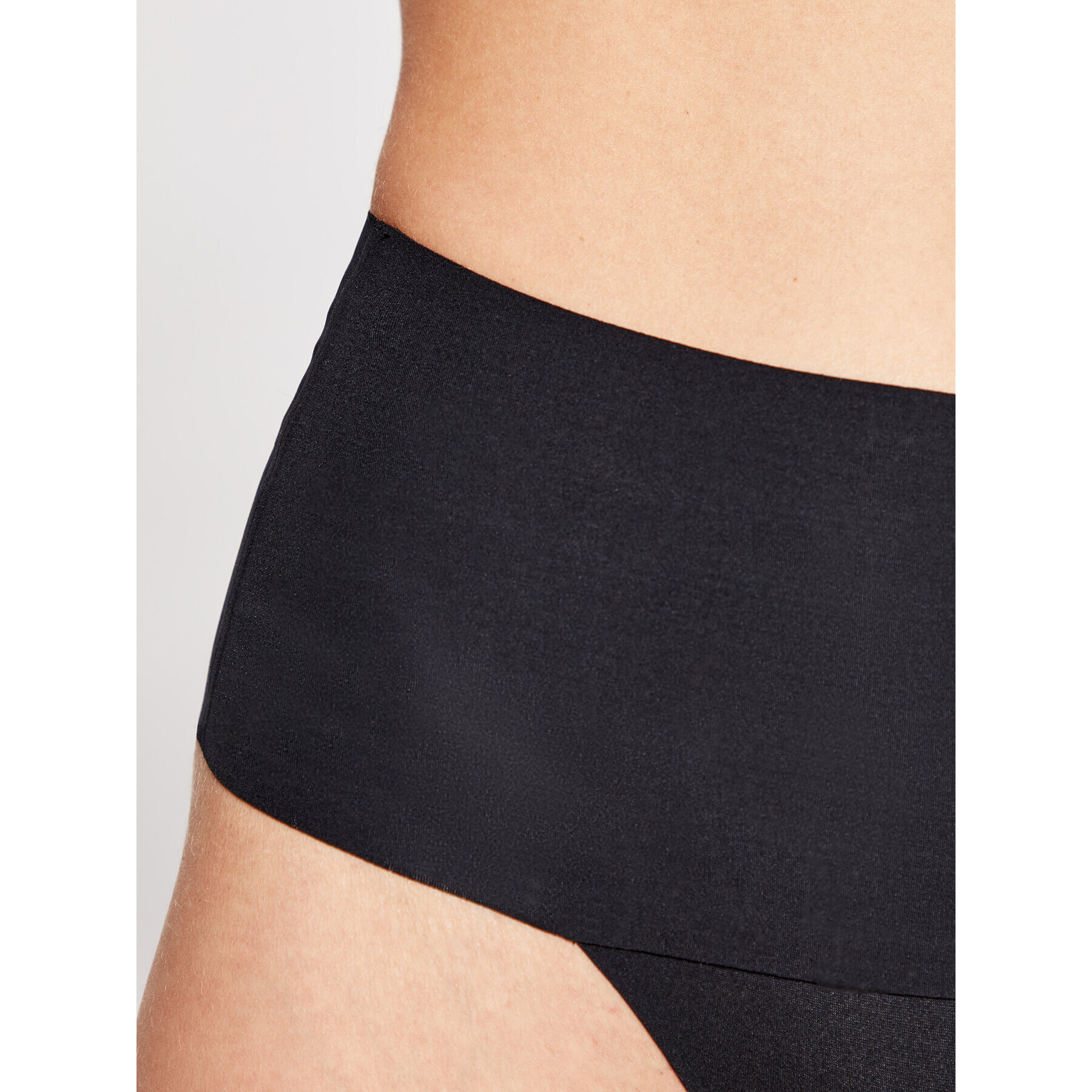 SPANX Oblikovalno perilo spodnji del Undie-tectable® SP0115 Črna - Pepit.si