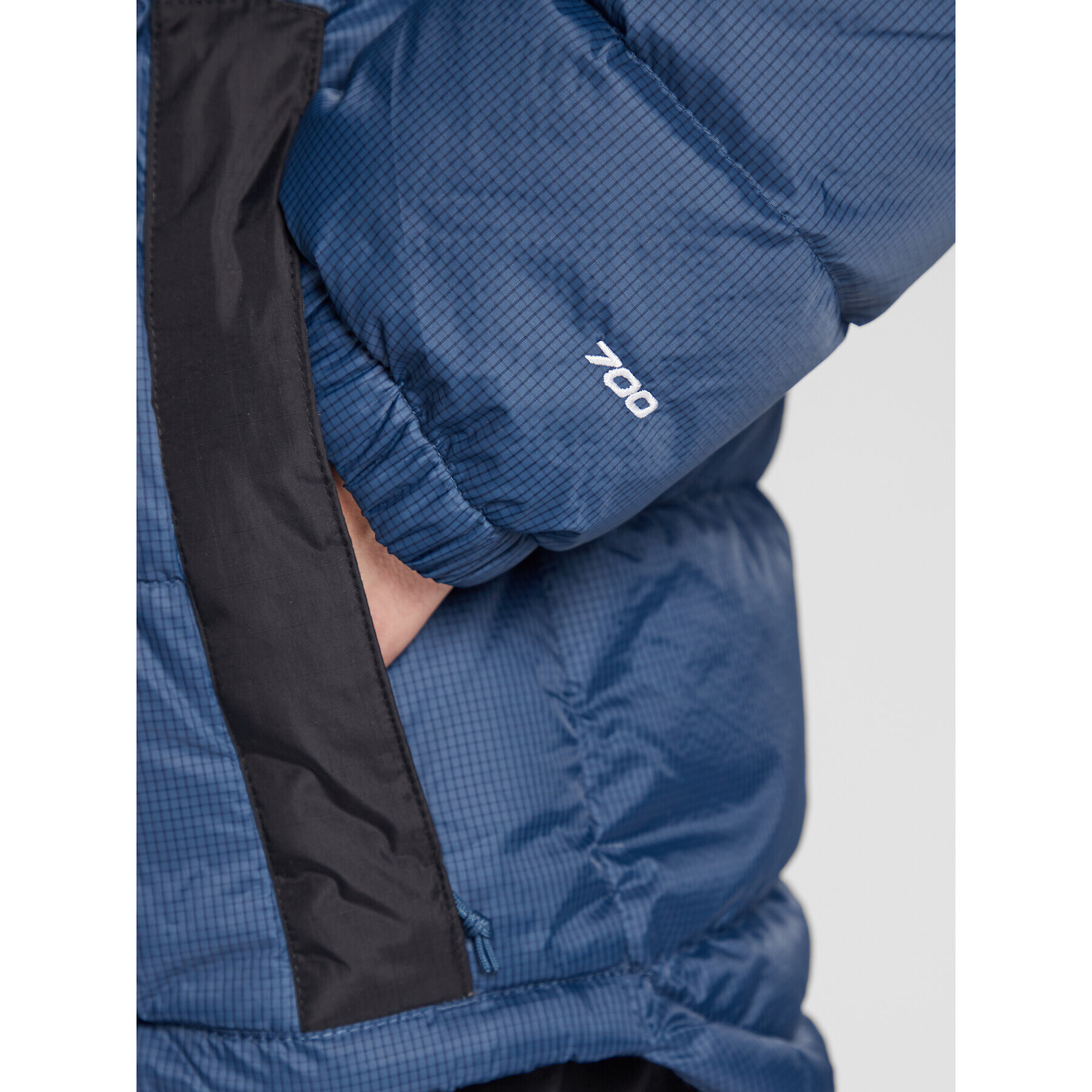 The North Face Puhovka Diablo NF0A4M9L Mornarsko modra Regular Fit - Pepit.si