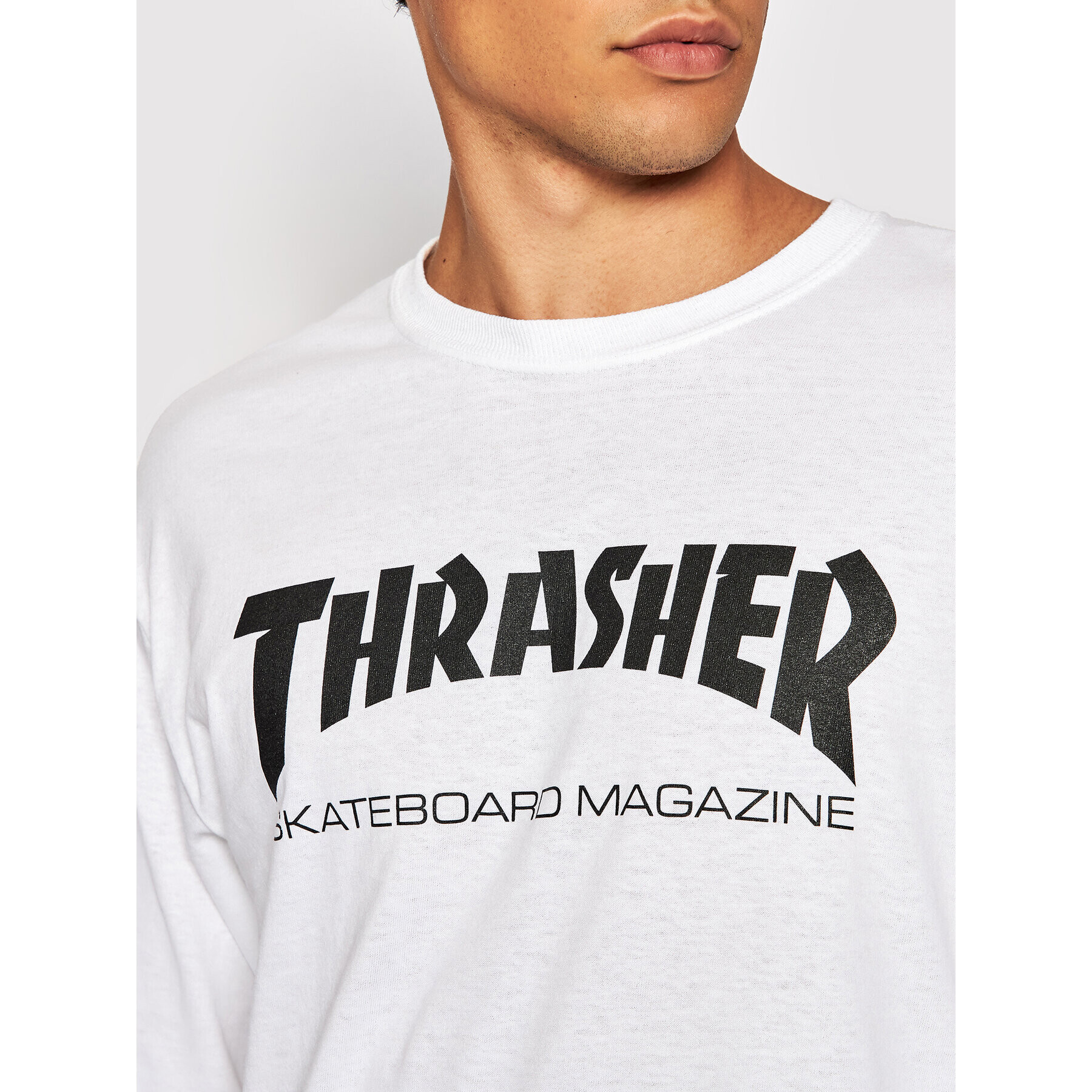 Thrasher Majica z dolgimi rokavi Skatemag Bela Regular Fit - Pepit.si