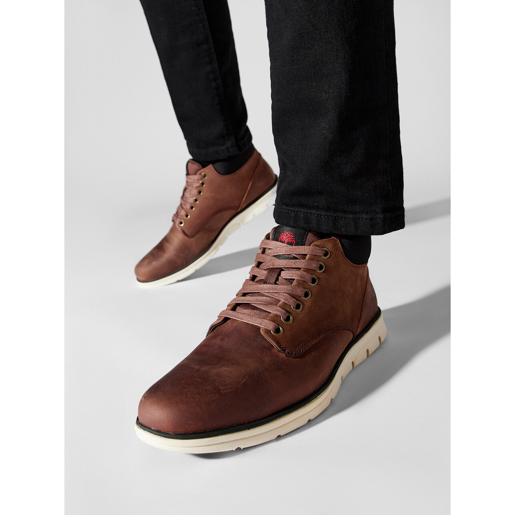 Timberland Gležnjarji Bradstreet Chukka TB0A13EE2141 Rjava - Pepit.si