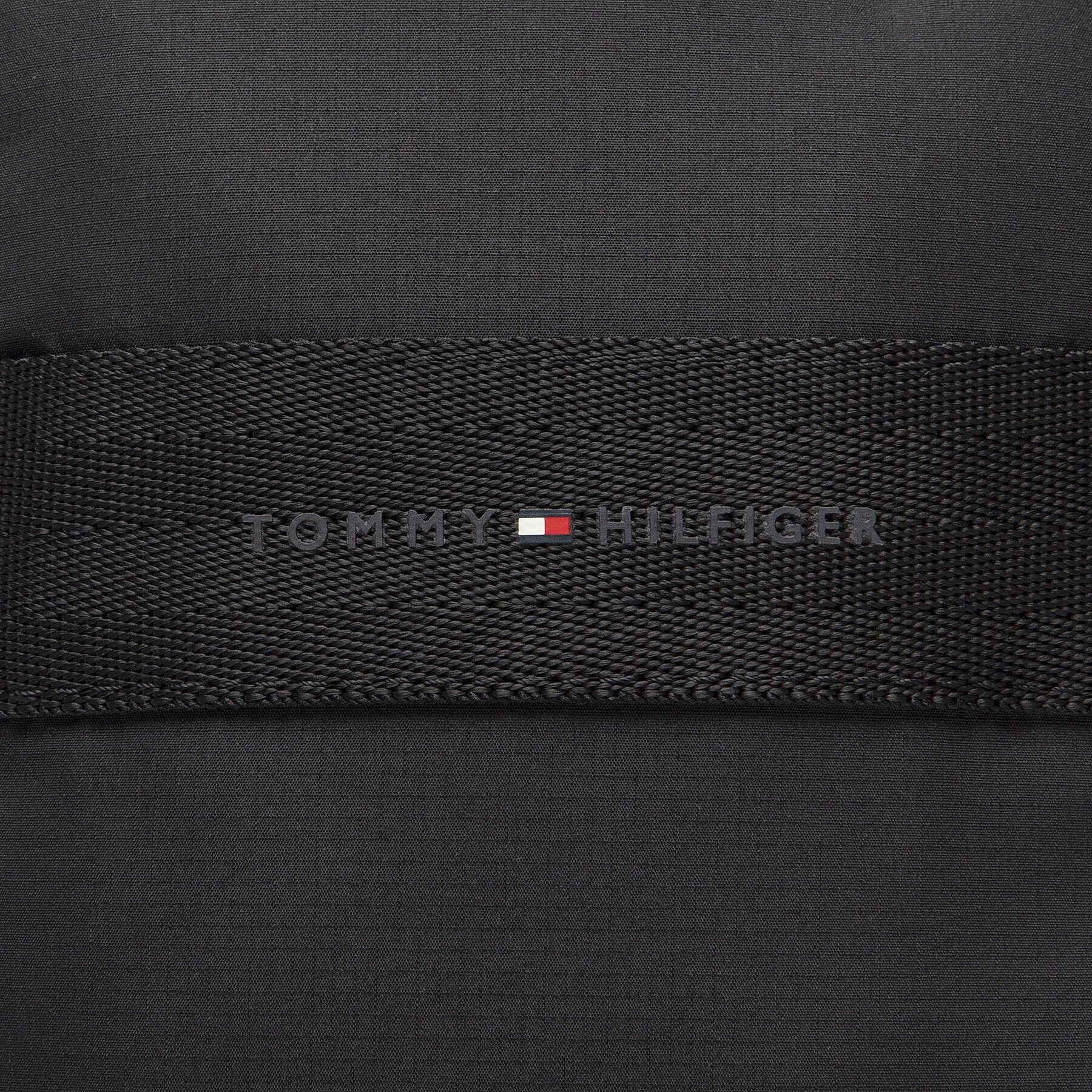 Tommy Hilfiger Etui za mobitel Th Horizon Phone Pouch AM0AM10472 Črna - Pepit.si