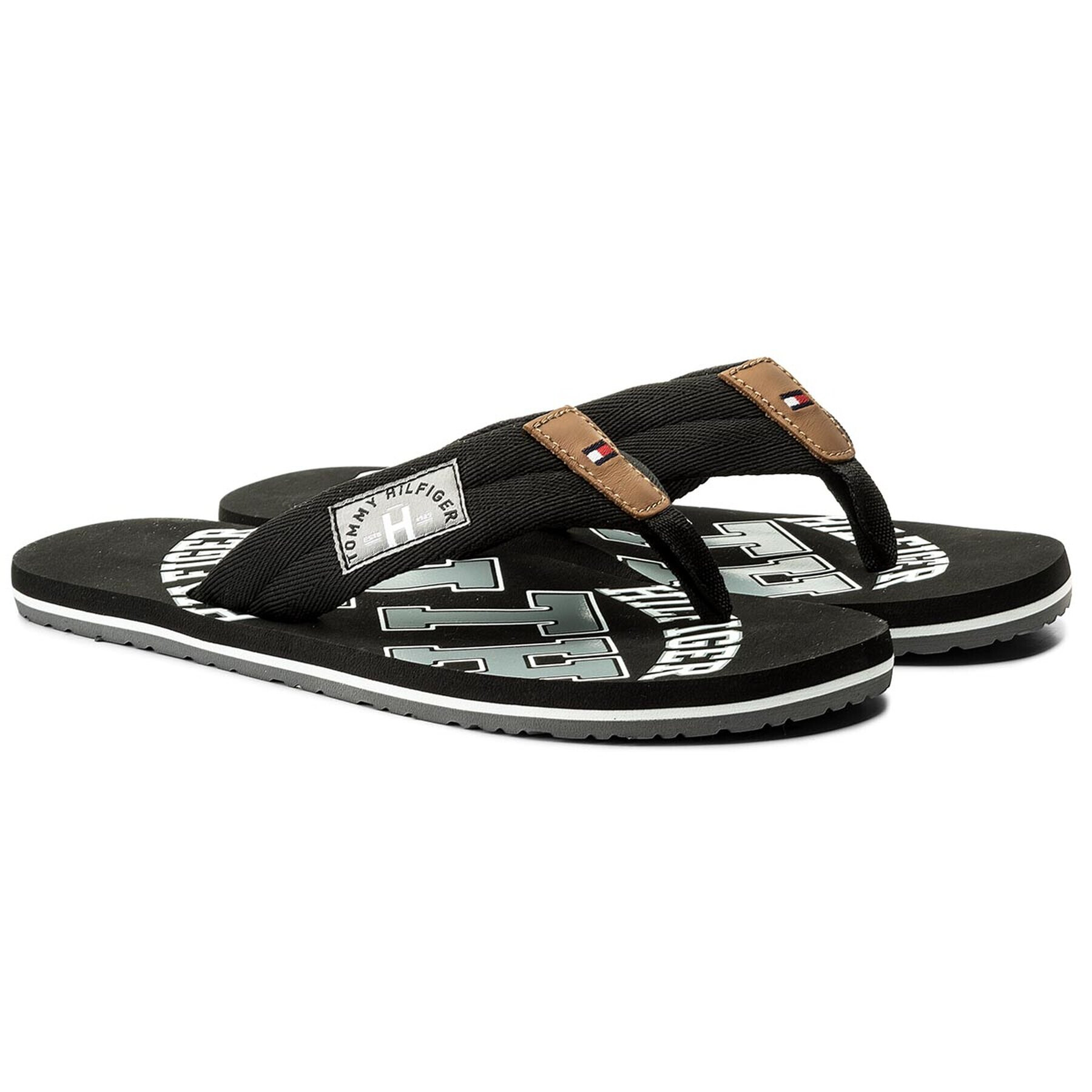 Tommy Hilfiger Japonke Essential Th Beach Sandal FM0FM01369 Črna - Pepit.si