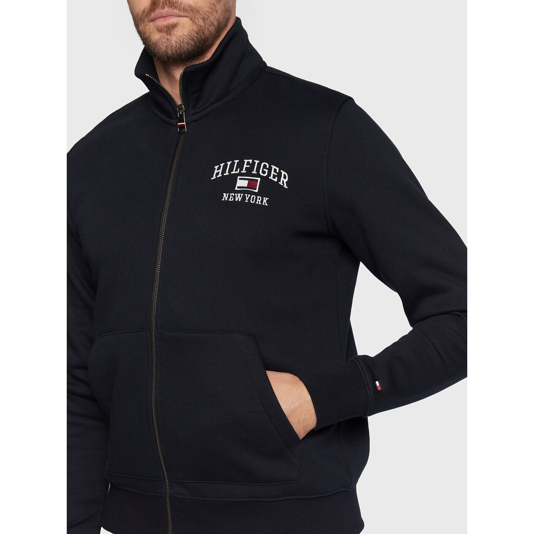 Tommy Hilfiger Jopa Modern Varisty MW0MW28172 Mornarsko modra Regular Fit - Pepit.si