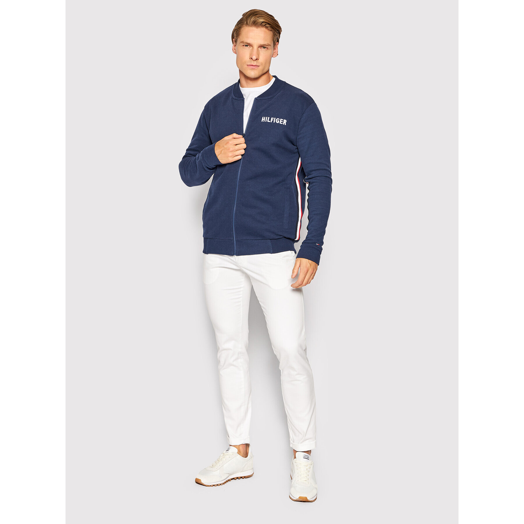 Tommy Hilfiger Jopa UM0UM02443 Mornarsko modra Regular Fit - Pepit.si