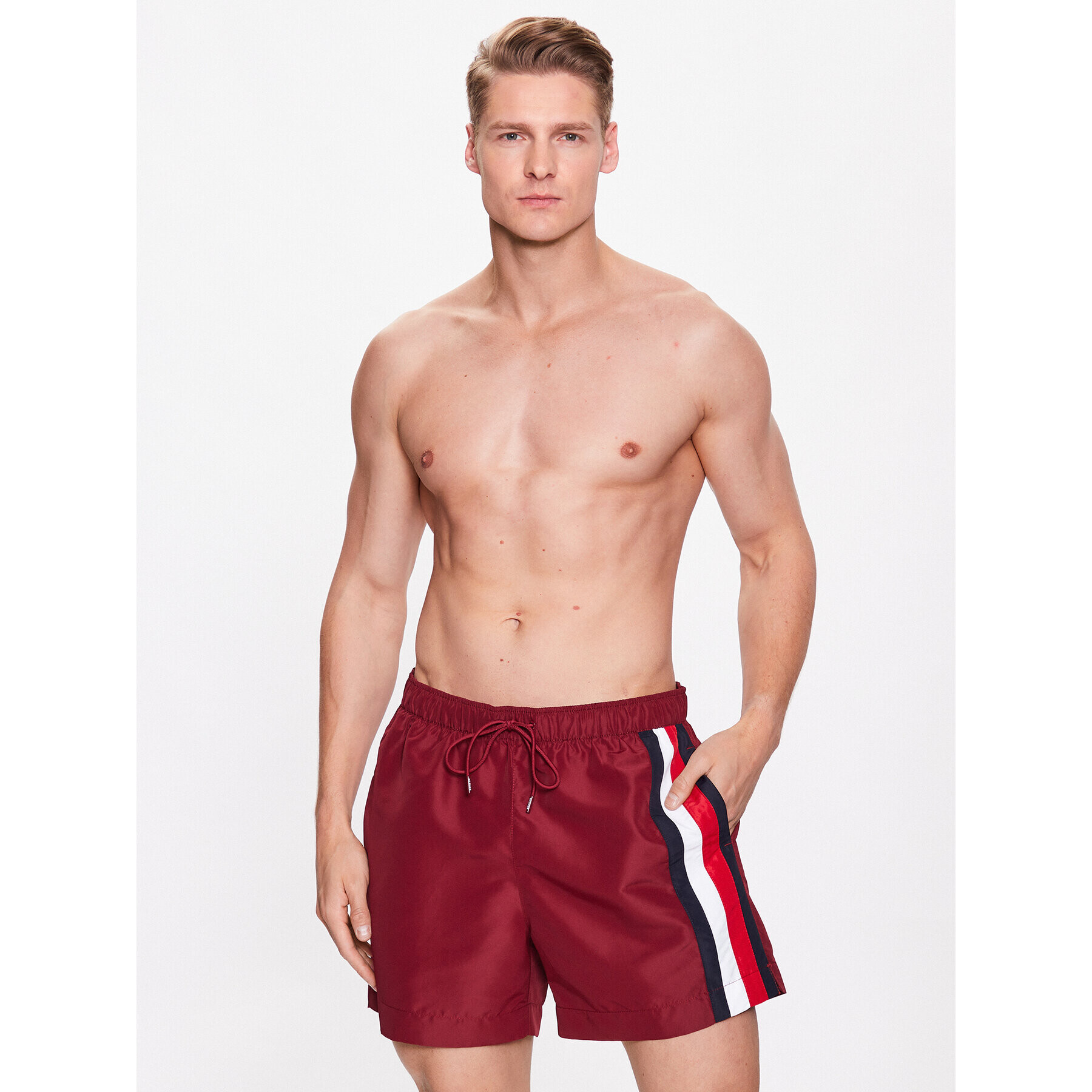 Tommy Hilfiger Kopalne hlače UM0UM02857 Bordo rdeča Regular Fit - Pepit.si