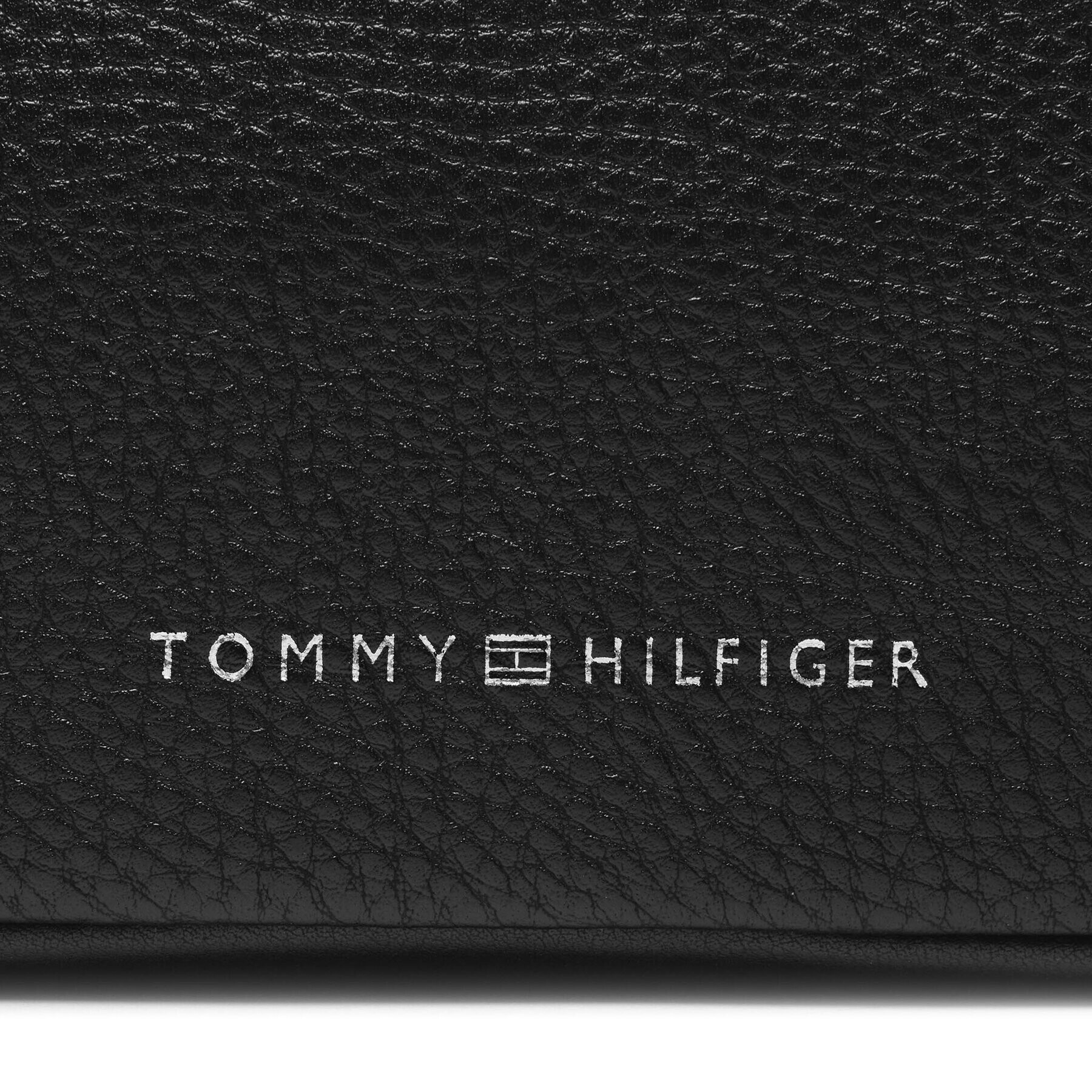 Tommy Hilfiger Kozmetični kovček Th Central Washbag Pu AM0AM11852 Črna - Pepit.si