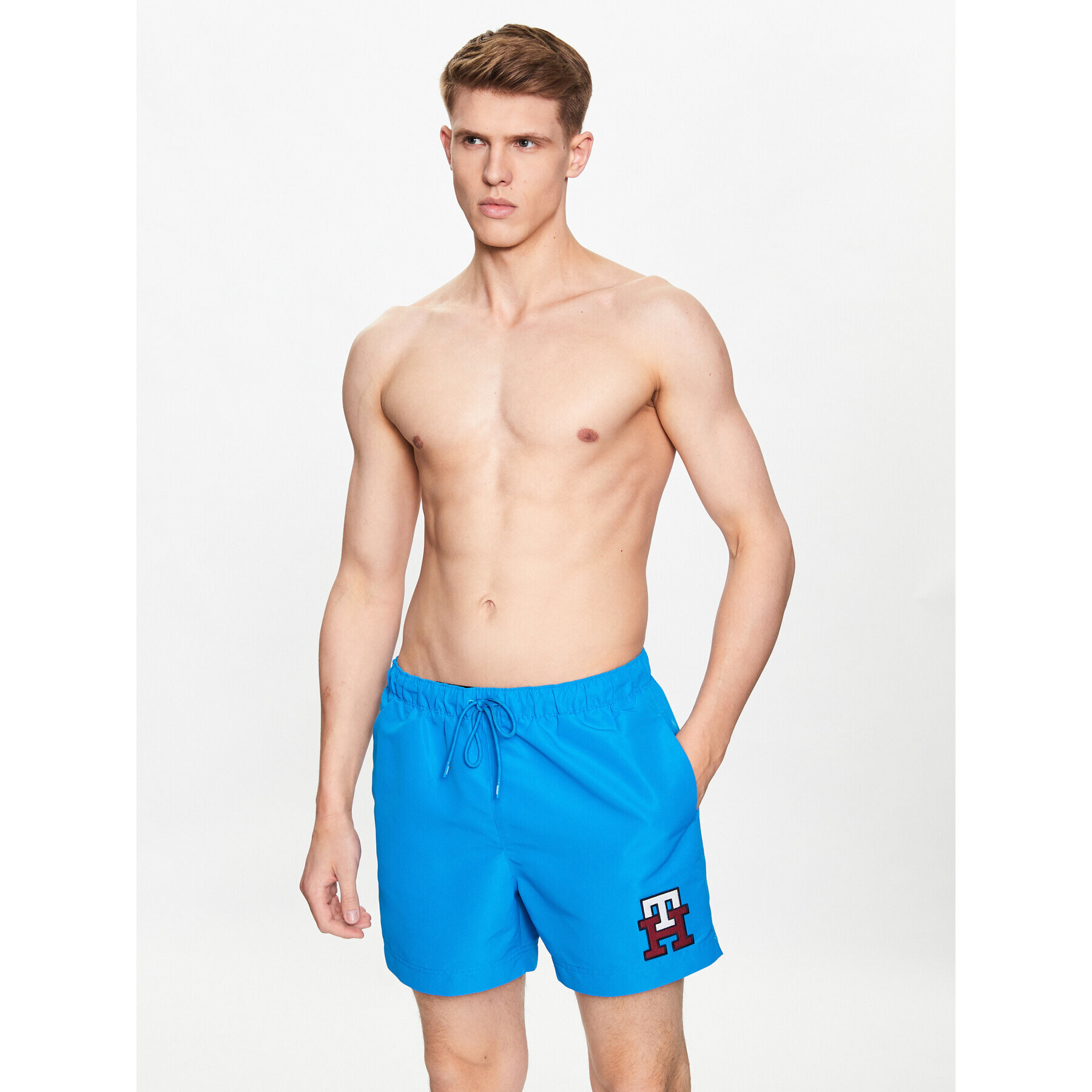 Tommy Hilfiger Kratke hlače za na plažo Medium Drawstring UM0UM02732 Modra Slim Fit - Pepit.si