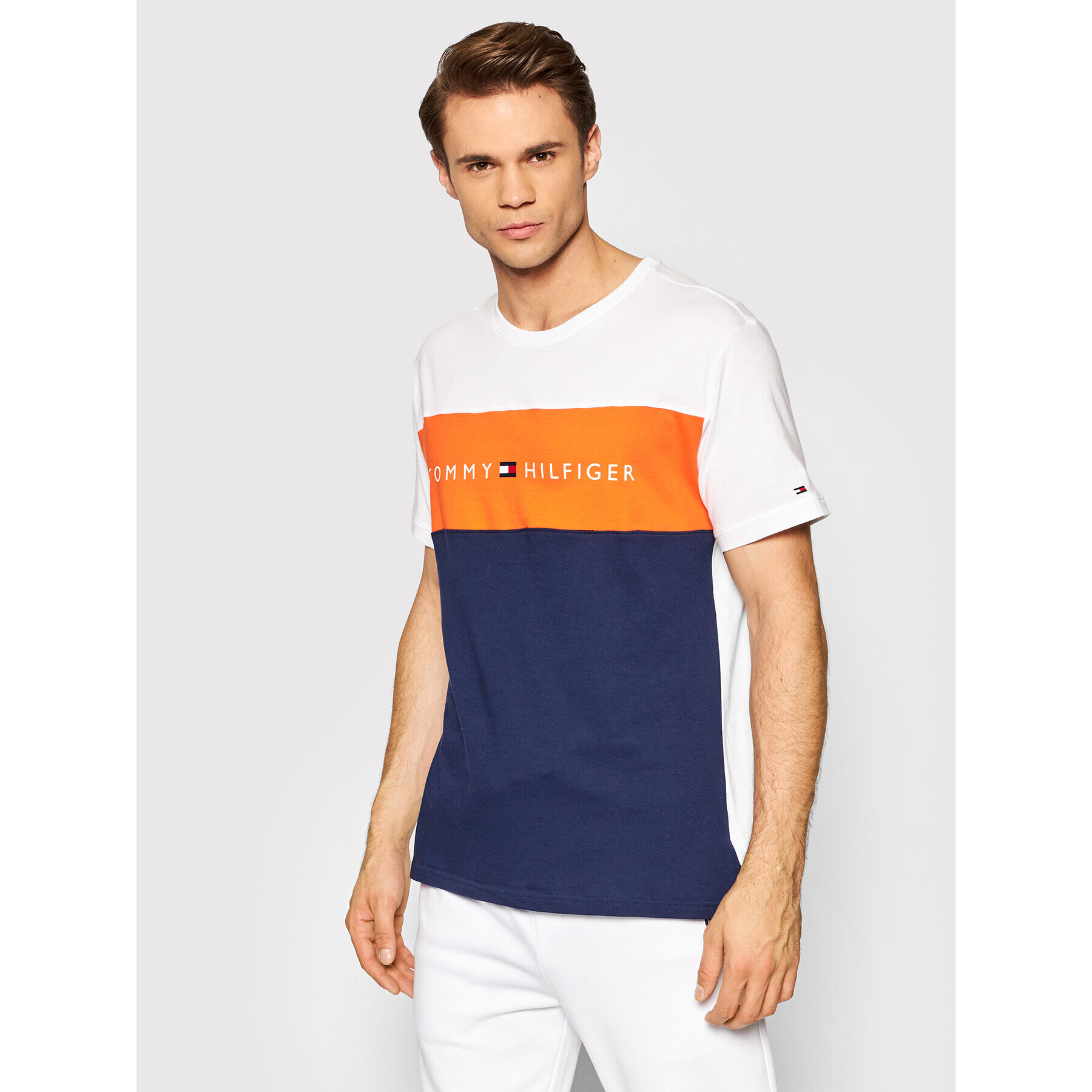 Tommy Hilfiger Majica Tee Logo UM0UM01170 Bela Regular Fit - Pepit.si