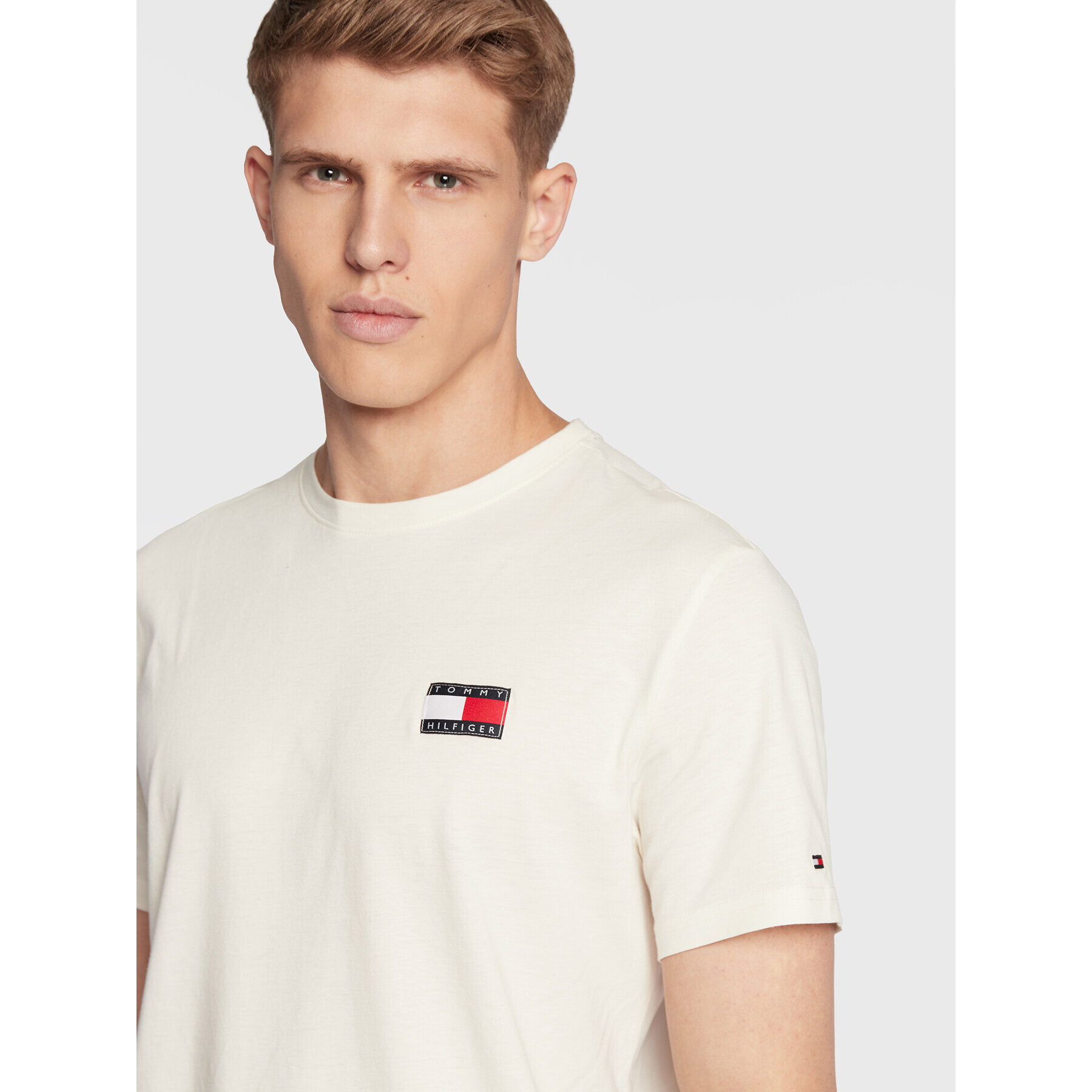 Tommy Hilfiger Majica UM0UM02704 Bež Relaxed Fit - Pepit.si