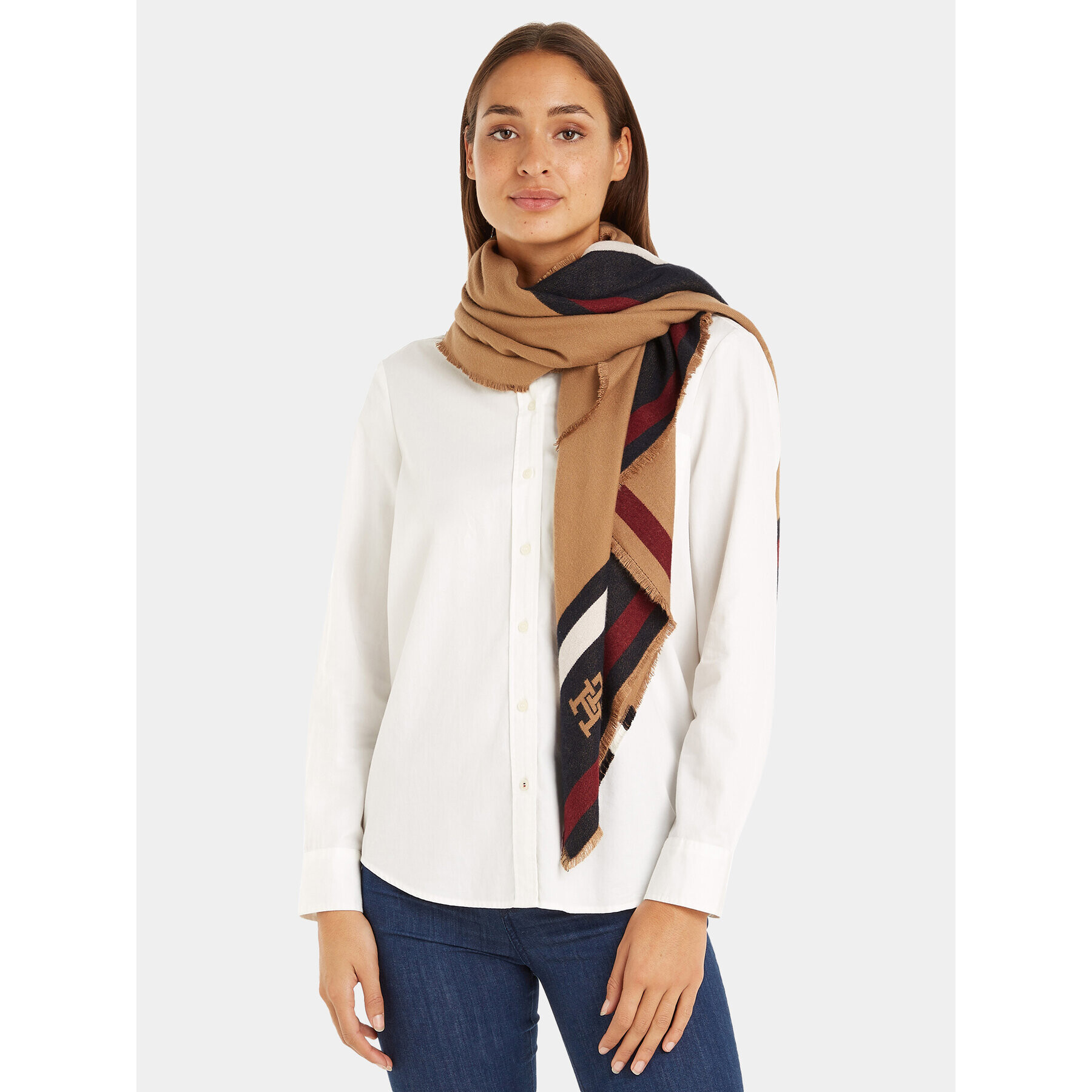 Tommy Hilfiger Naglavna ruta Th Feminine Large Square AW0AW15537 Rjava - Pepit.si