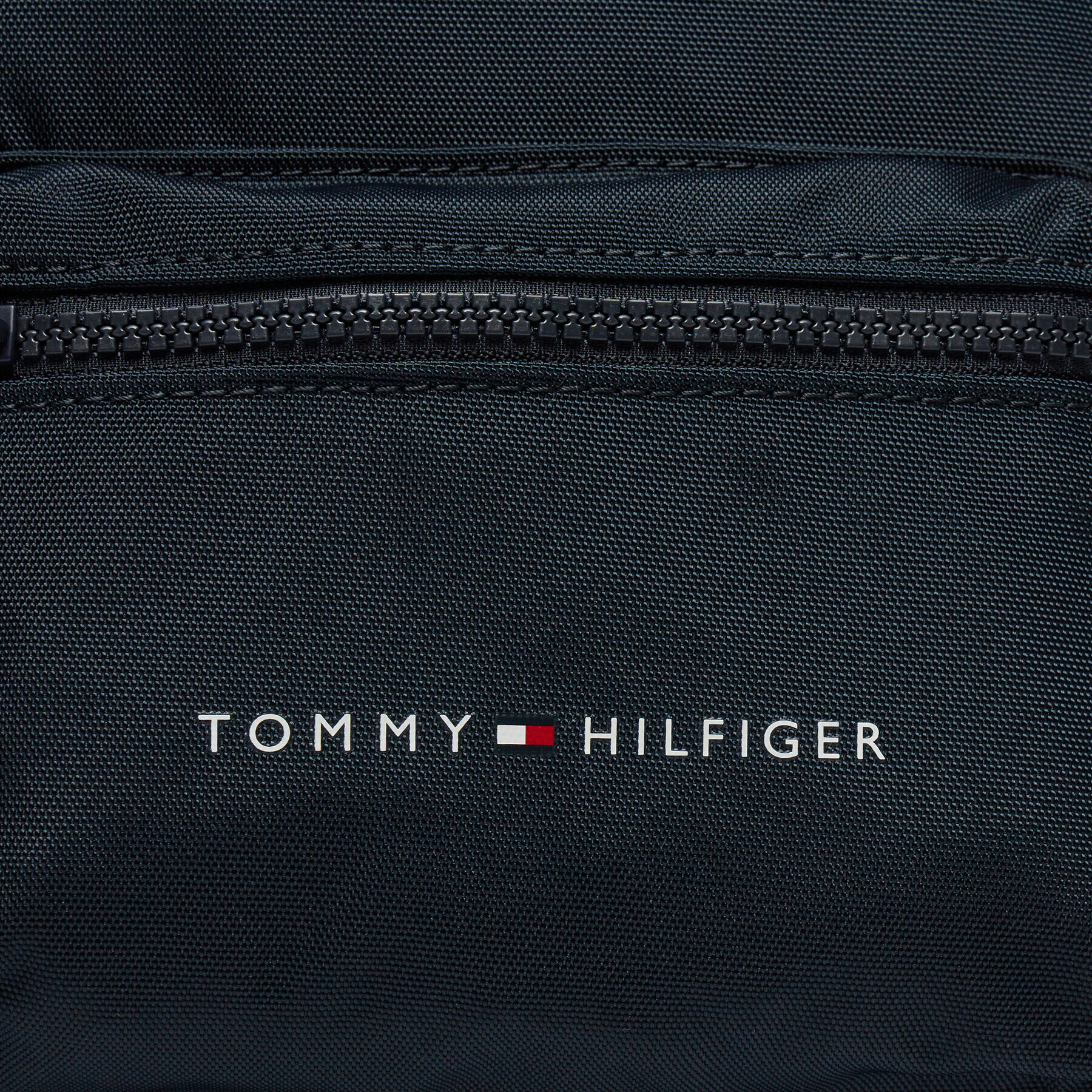 Tommy Hilfiger Nahrbtnik Th Essential Mini Backpack AU0AU01770 Mornarsko modra - Pepit.si