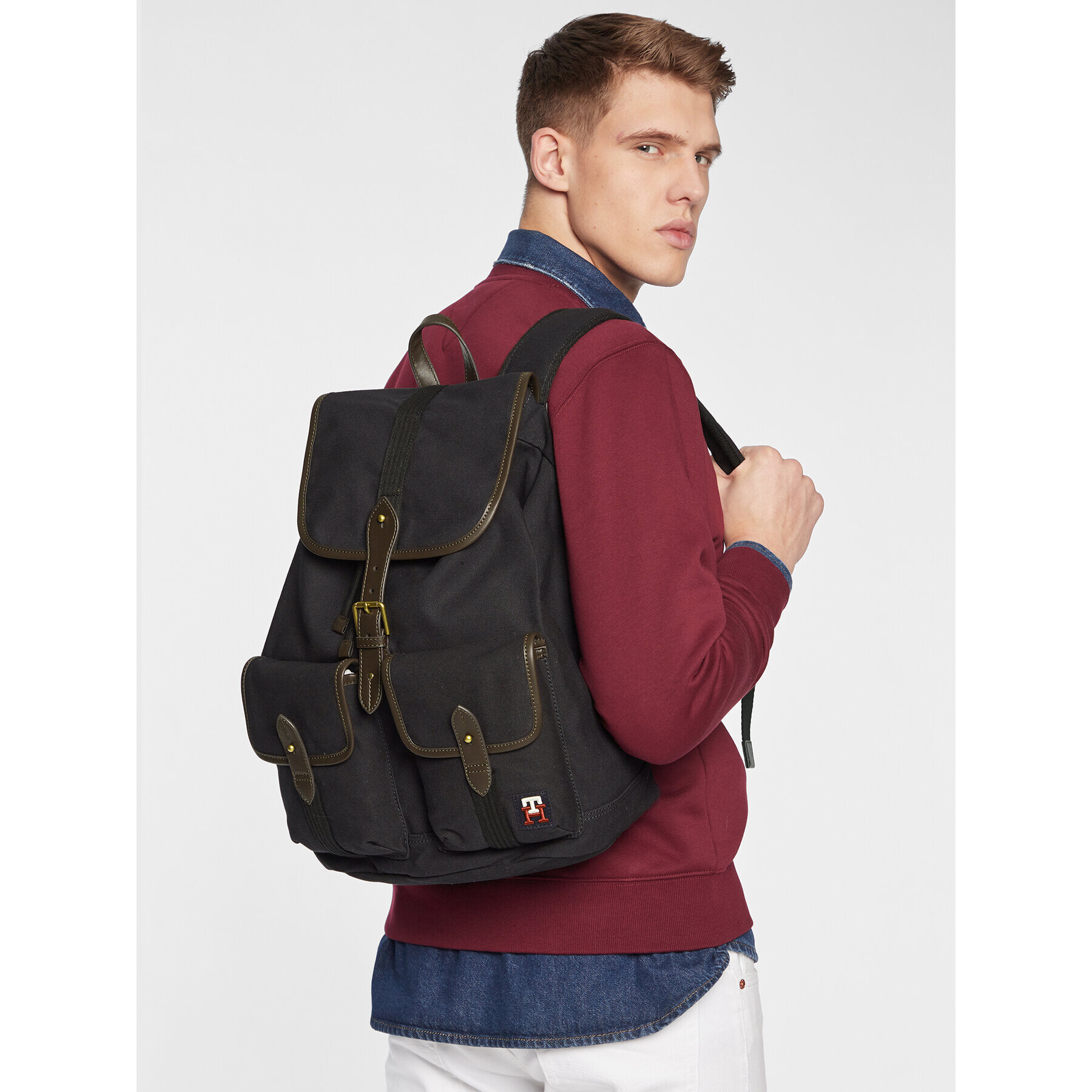 Tommy Hilfiger Nahrbtnik Th Modern Prep Backpack AM0AM10592 Mornarsko modra - Pepit.si