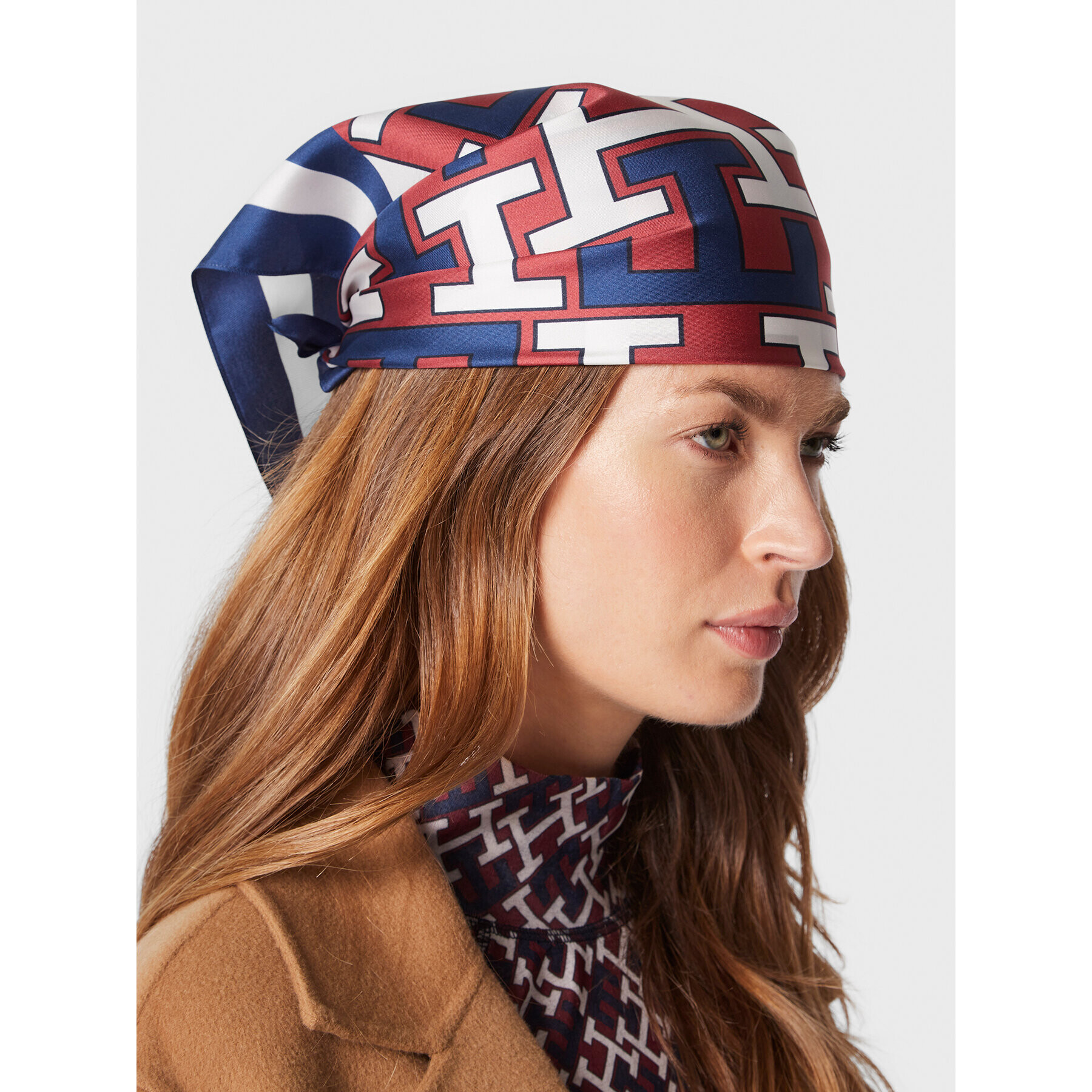 Tommy Hilfiger Rutica Iconic Monogram AW0AW14009 Pisana - Pepit.si