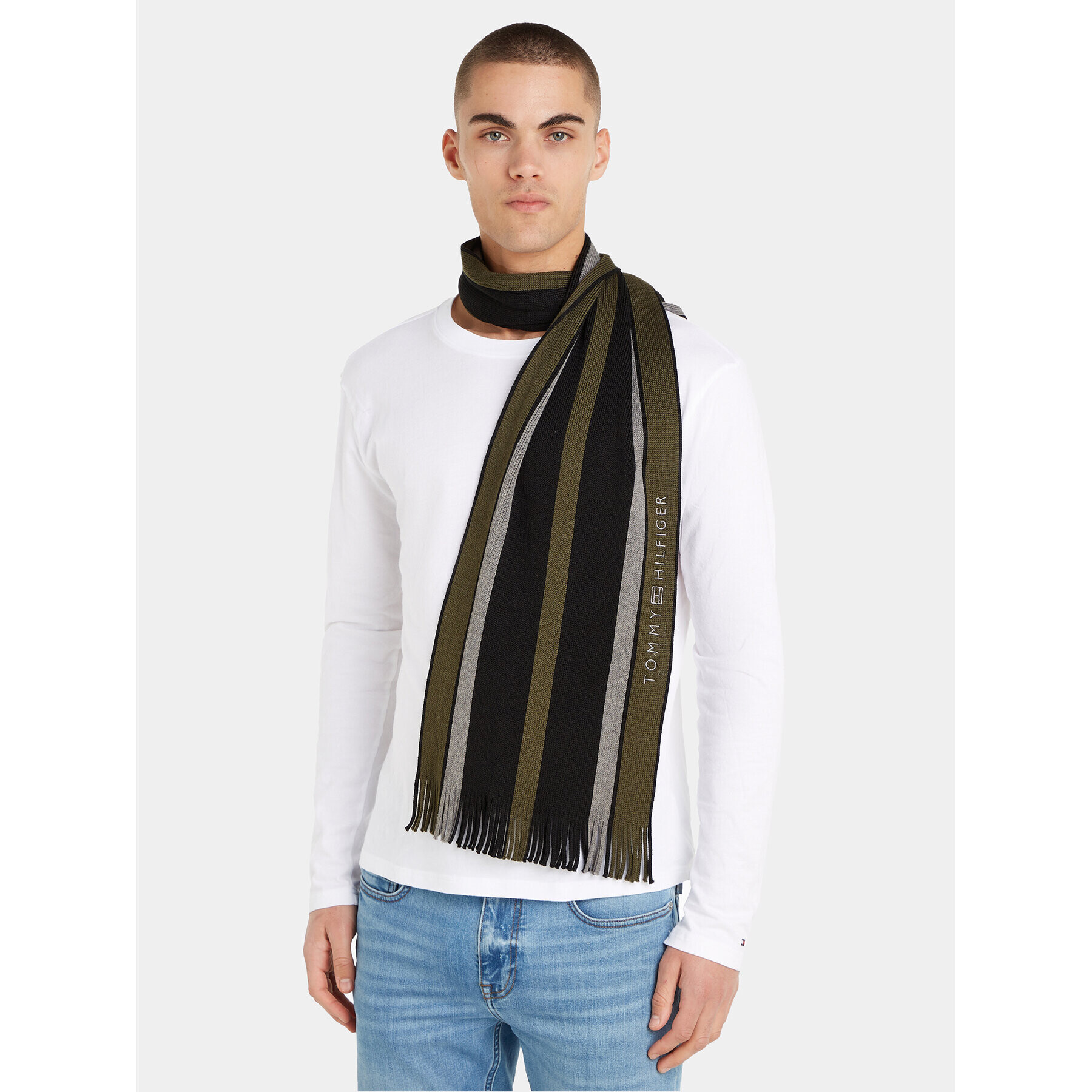 Tommy Hilfiger Šal Corporate Raschelle Scarf AM0AM11493 Črna - Pepit.si