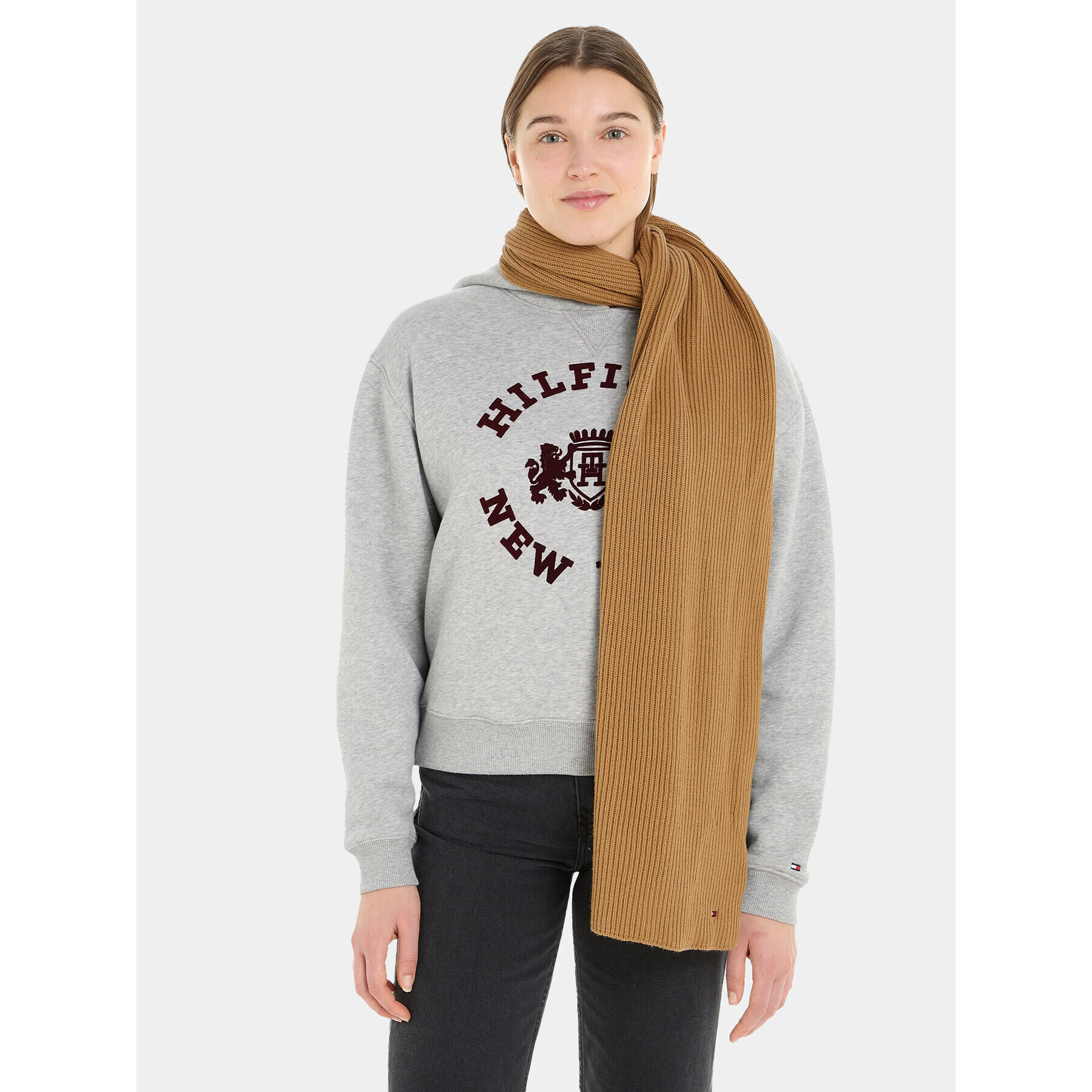 Tommy Hilfiger Šal Essential Flag Scarf AW0AW15348 Bež - Pepit.si