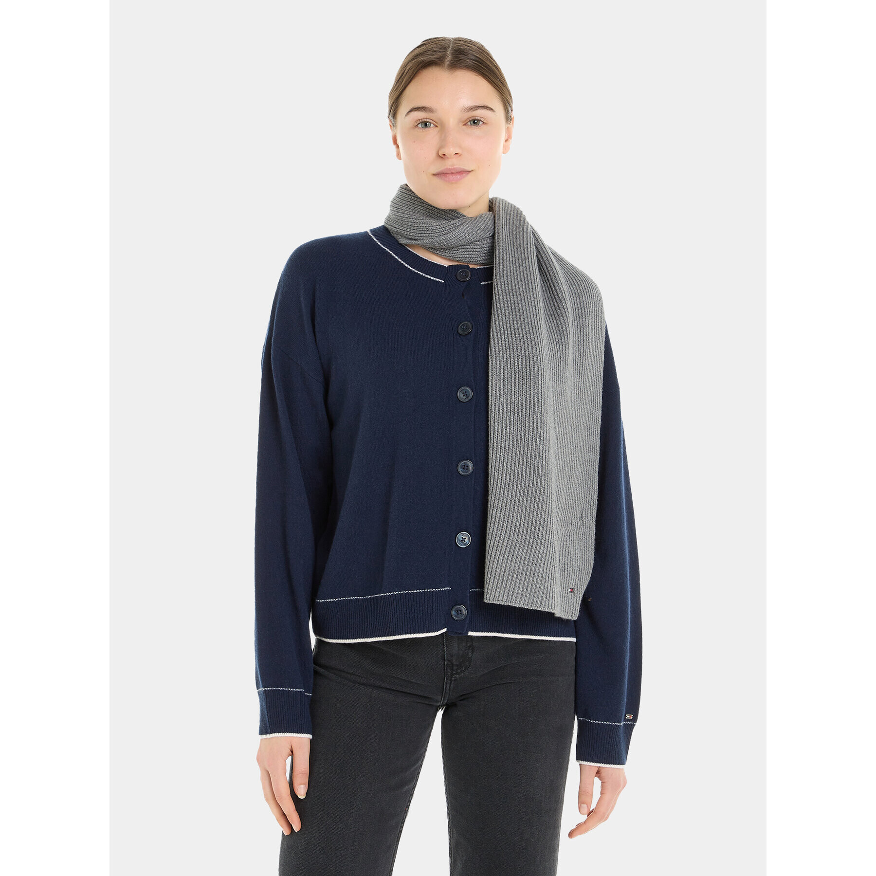 Tommy Hilfiger Šal Essential Flag Scarf AW0AW15348 Siva - Pepit.si