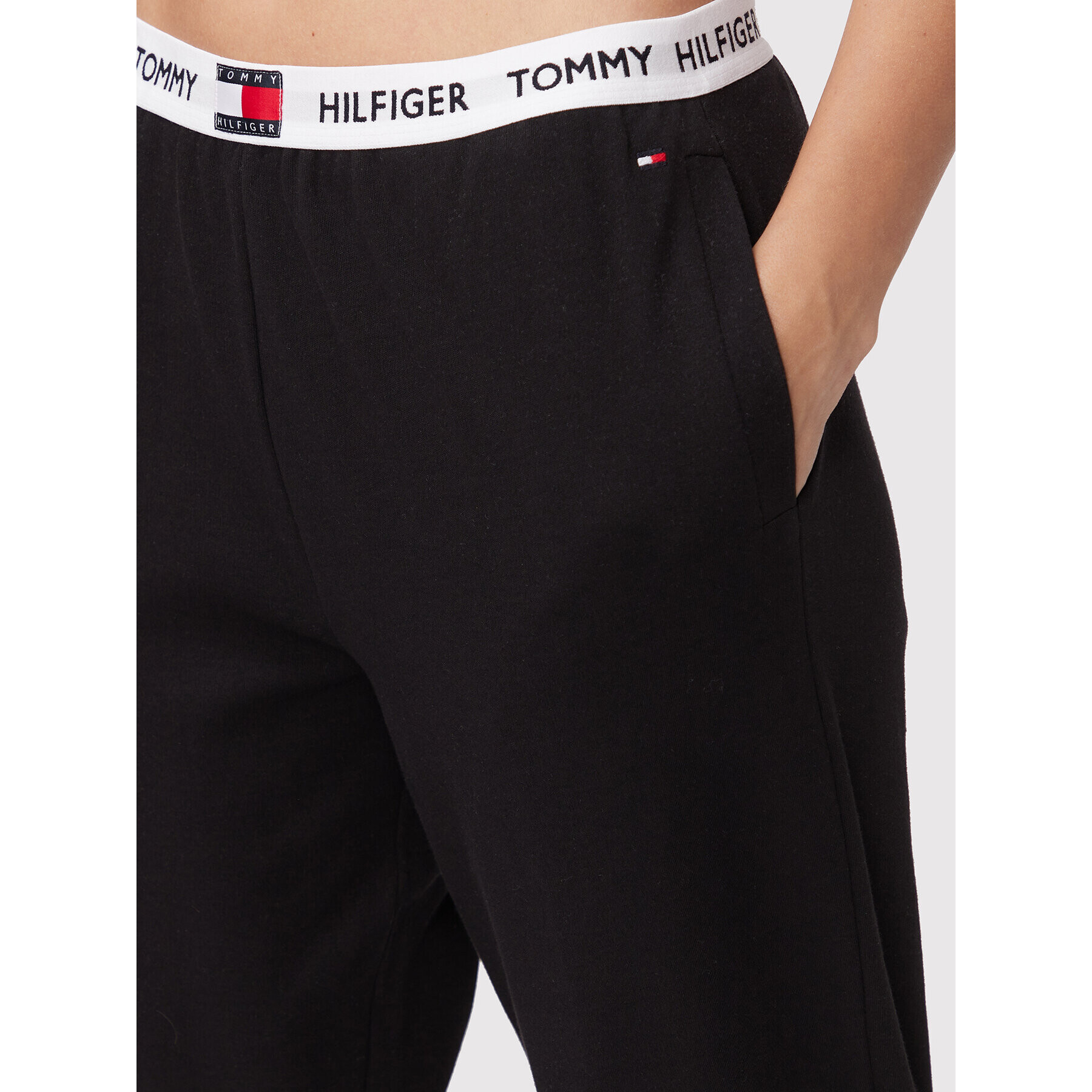 Tommy Hilfiger Spodnji del pižame UW0UW02274 Črna Regular Fit - Pepit.si