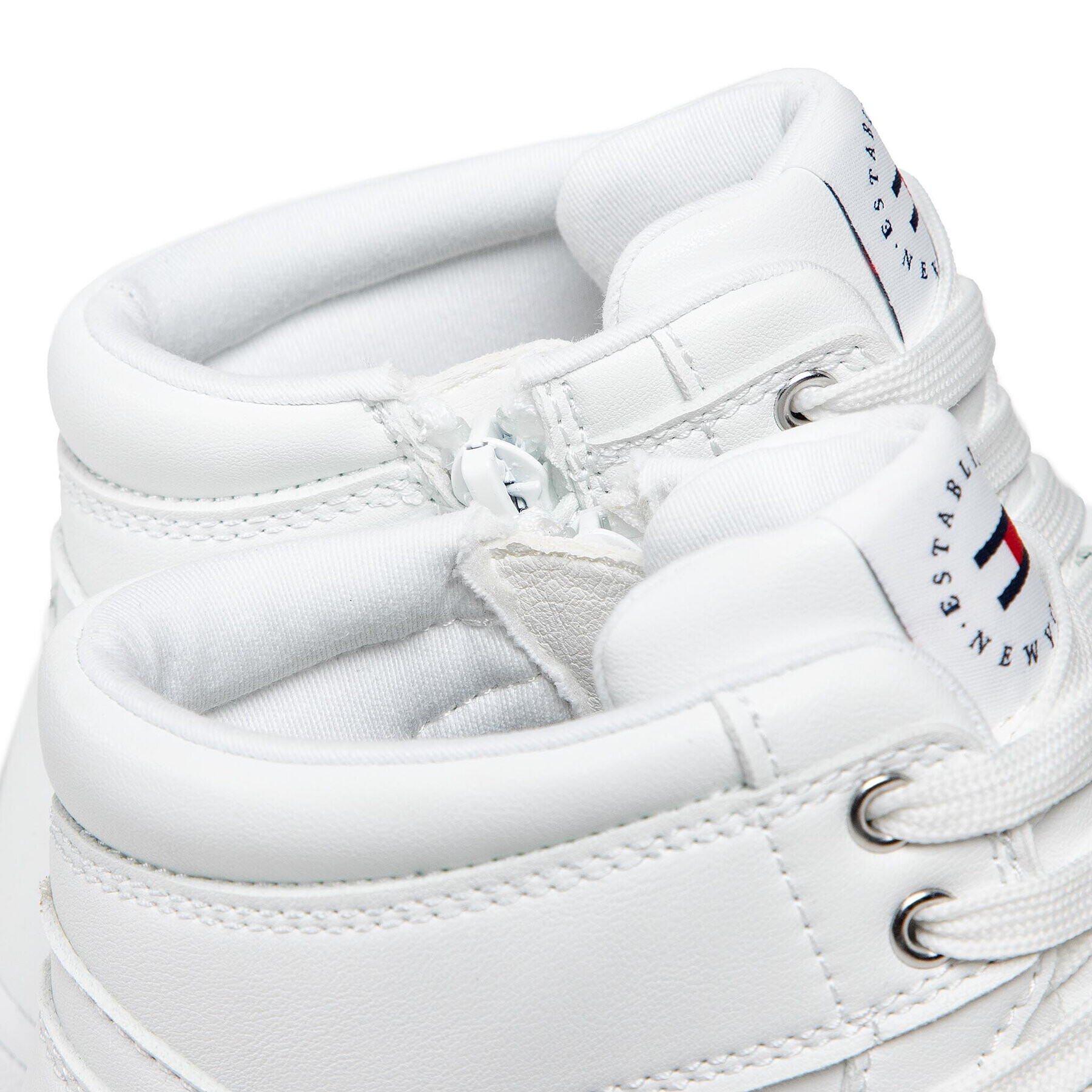 Tommy Hilfiger Superge HighTop Lace-Up Sneaker T3A9-32345-1351 S Bela - Pepit.si