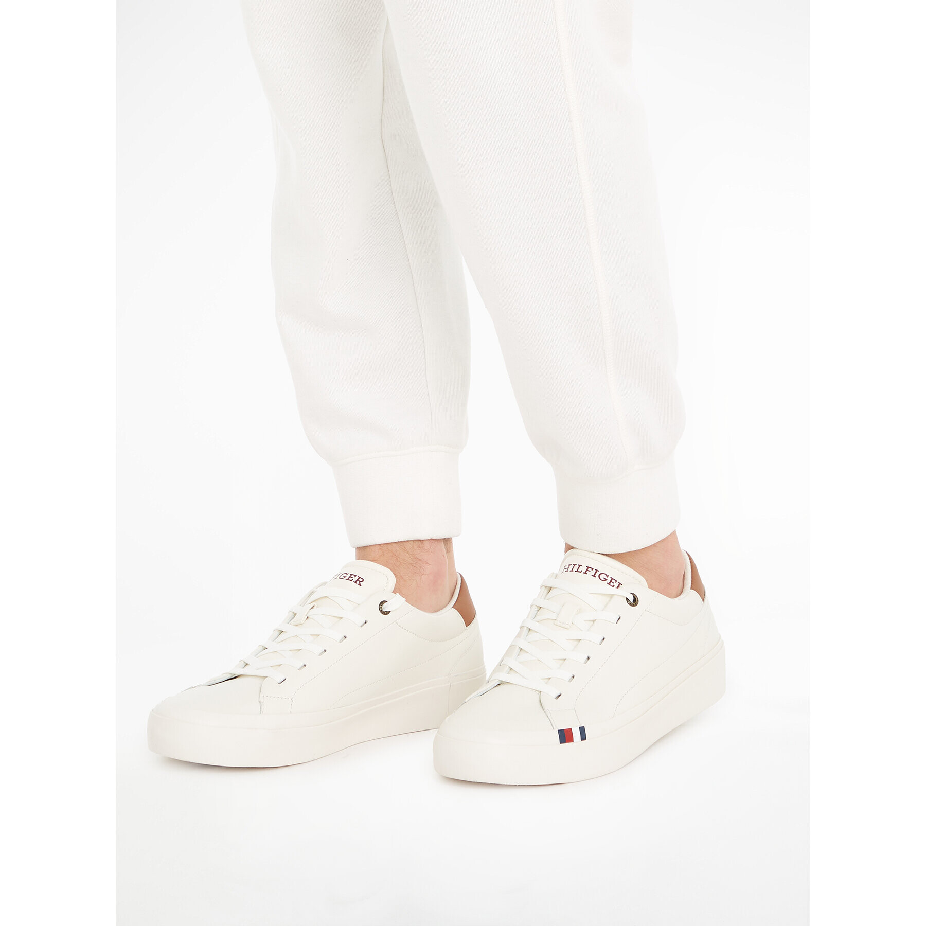 Tommy Hilfiger Superge Modern Vulc Lth Low Wl FM0FM04819 Bela - Pepit.si