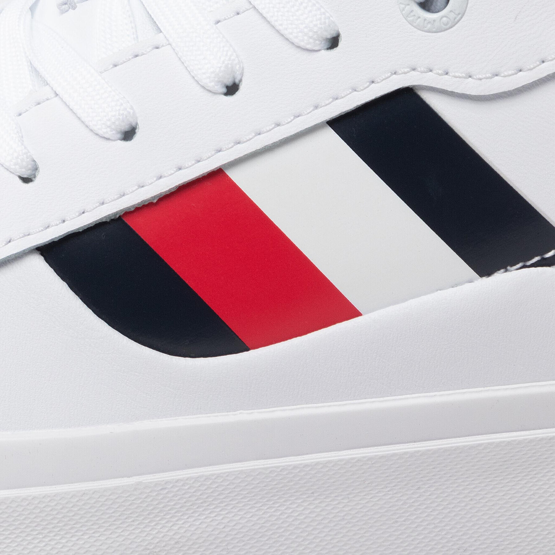 Tommy Hilfiger Tenis superge Core Stripes Vulc Leather FM0FM04140 Bela - Pepit.si