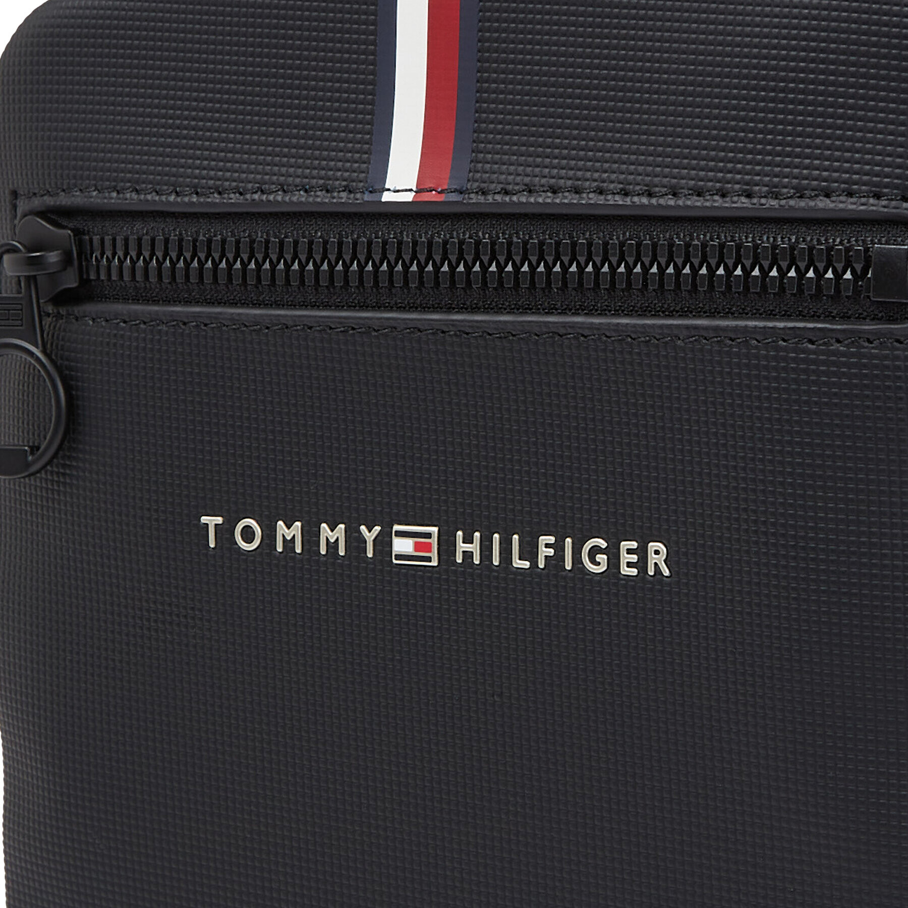 Tommy Hilfiger Torbica za okrog pasu Th Essential Pique Mini Reporter AM0AM11544 Črna - Pepit.si