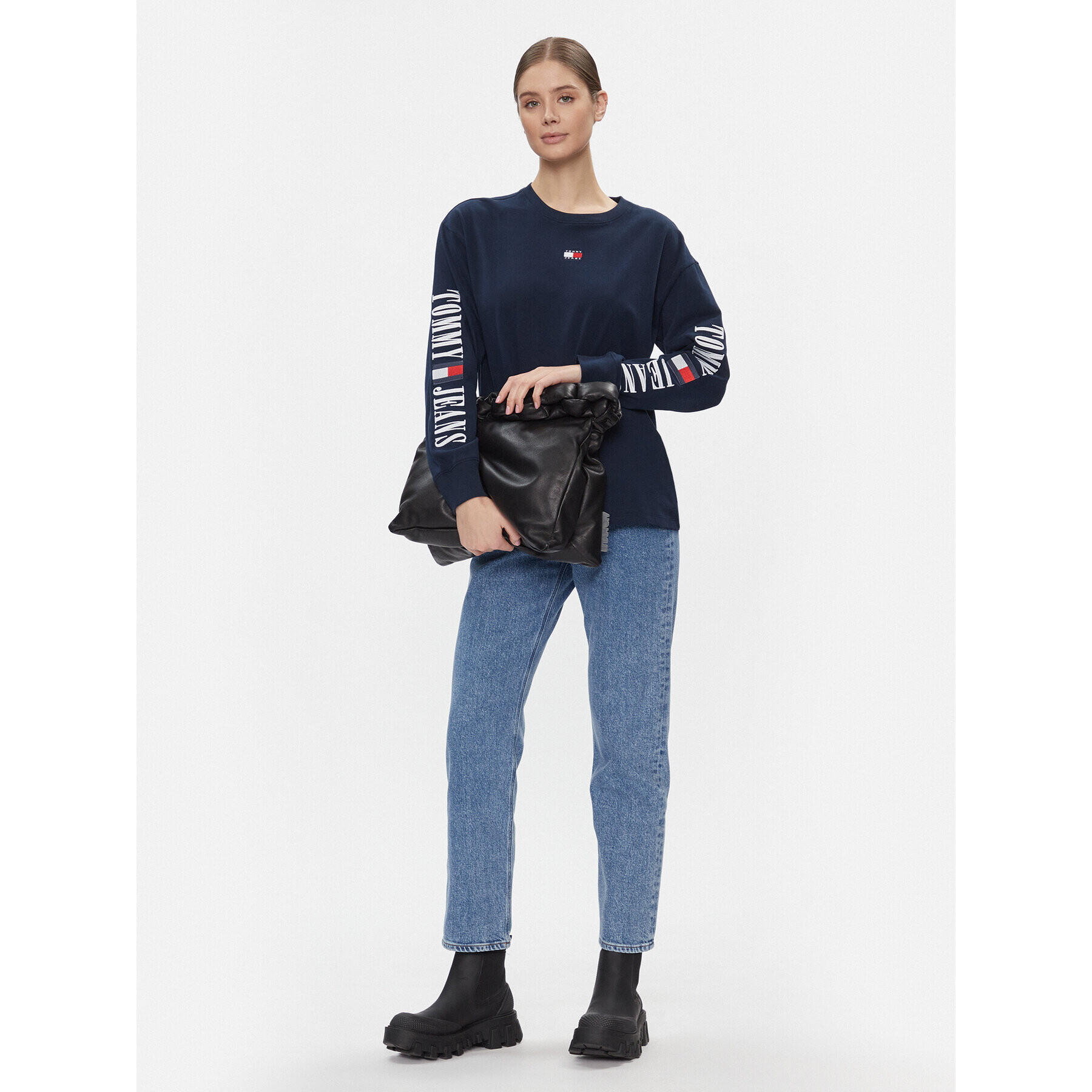 Tommy Jeans Bluza Archive DW0DW17529 Mornarsko modra Relaxed Fit - Pepit.si