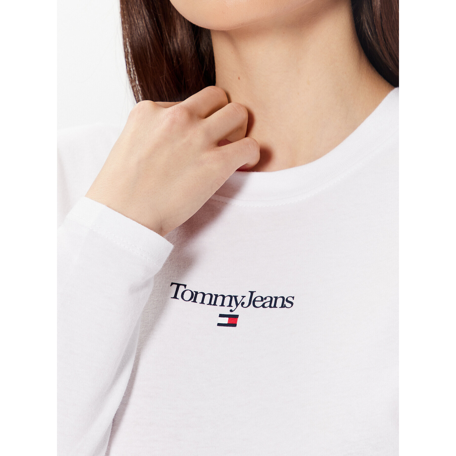 Tommy Jeans Bluza Essential Logo DW0DW15443 Bela Cropped Fit - Pepit.si